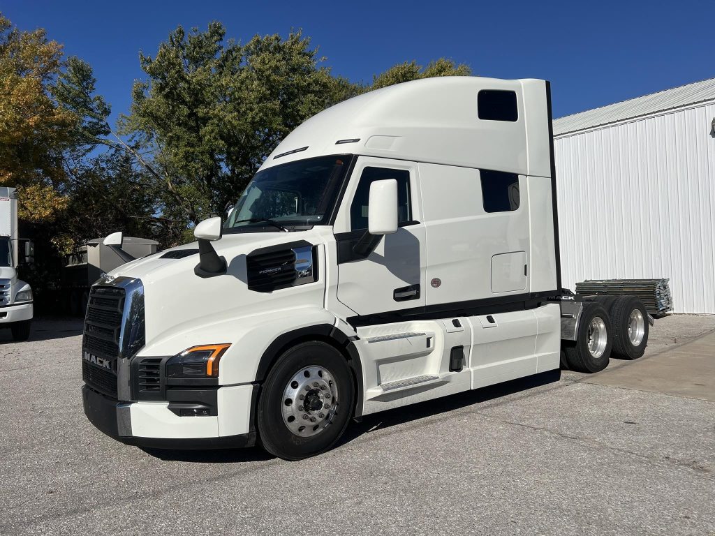 2026 MACK PIONEER 64T - RDO Truck Centers