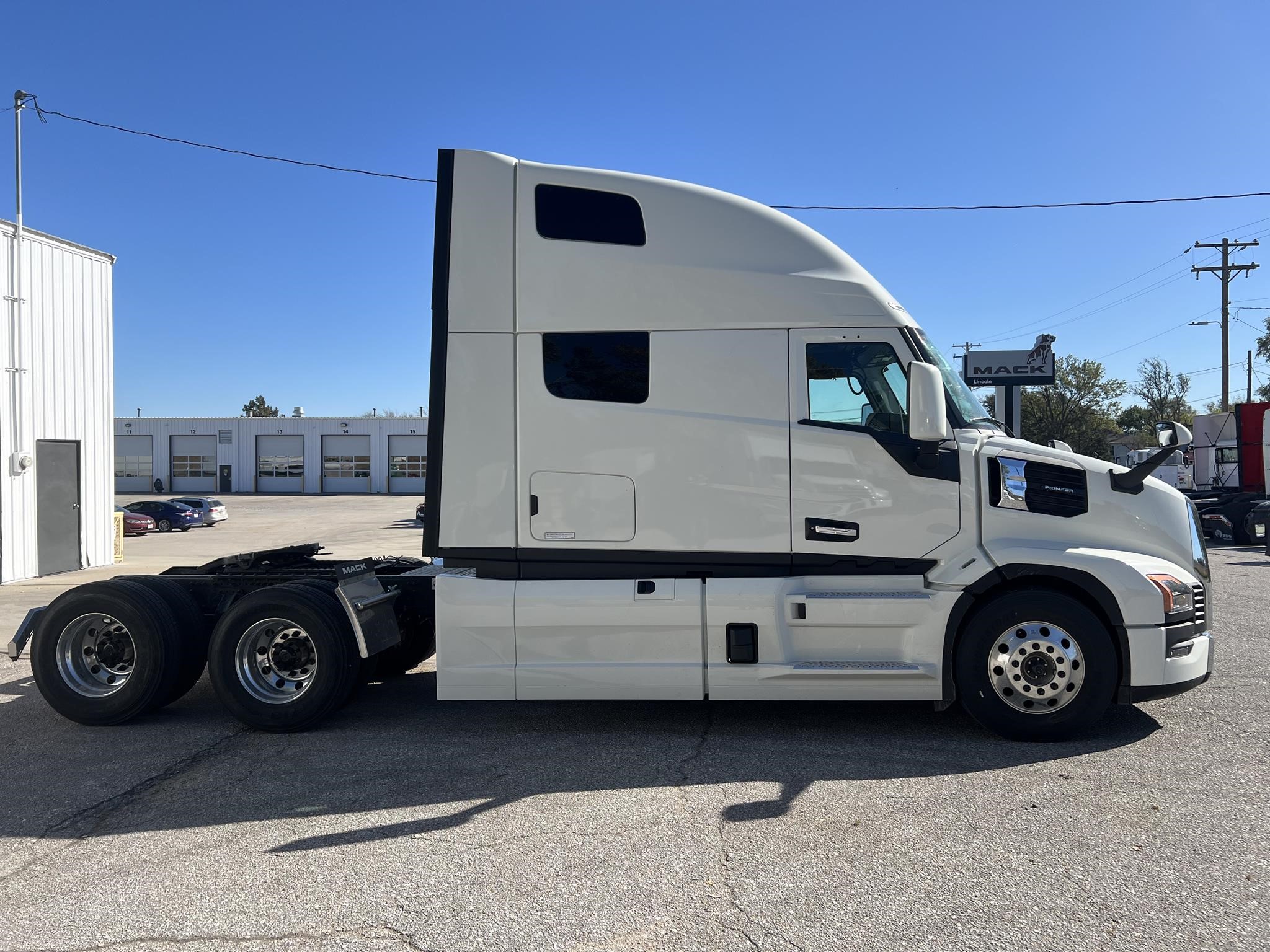 2026 MACK PIONEER 64T 2026 MACK PIONEER 64T - image 6 of 6