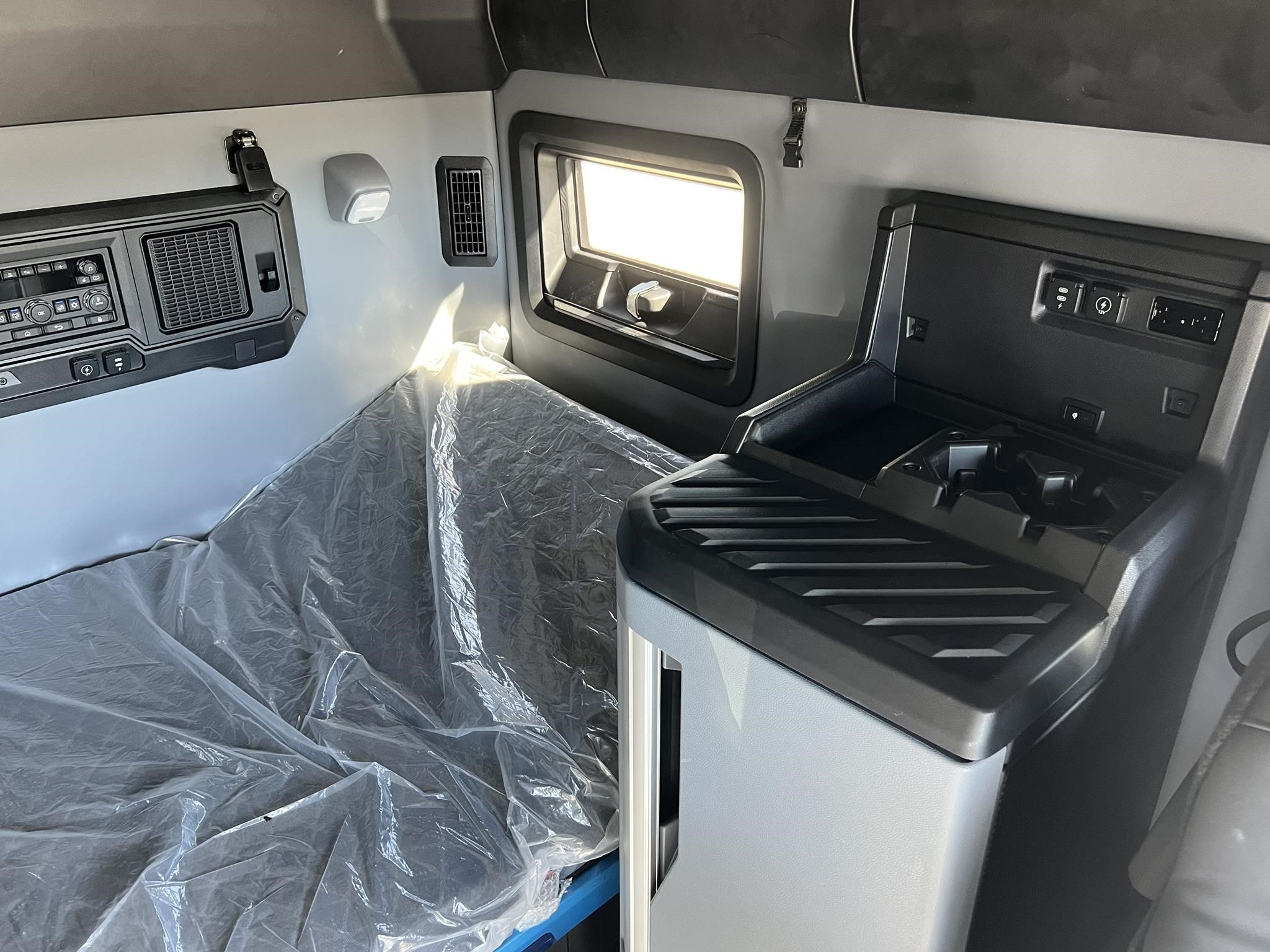 2026 MACK PIONEER 64T 10015744371 2026 MACK PIONEER 64T 10015744371