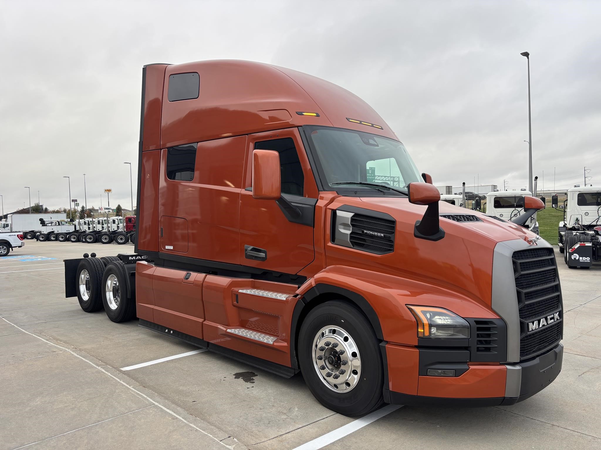 2026 MACK PIONEER 64T 2026 MACK PIONEER 64T - image 6 of 6