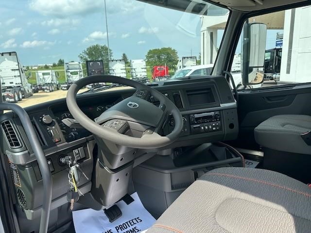 2026 VOLVO VNR64T300 2026 VOLVO VNR64T300 - image 6 of 6