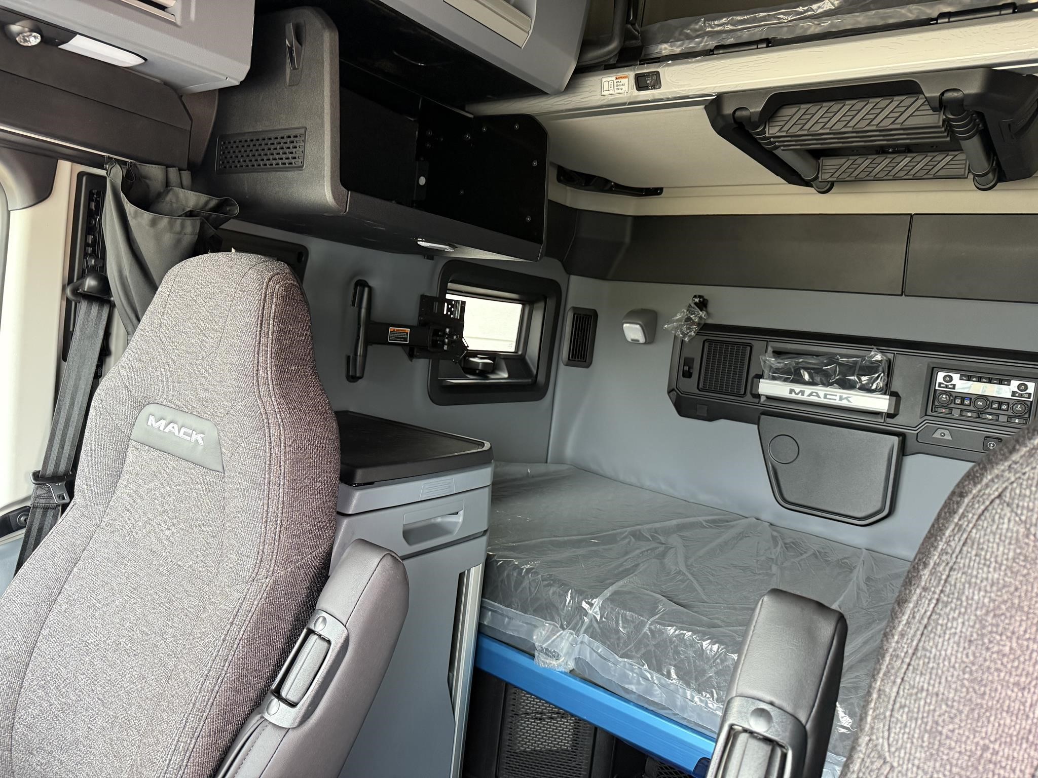 2026 MACK PIONEER 64T 10016762574 2026 MACK PIONEER 64T 10016762574