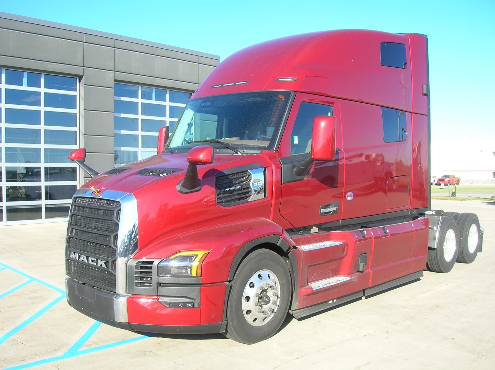 2026 MACK PIONEER 64T 2026 MACK PIONEER 64T - image 1 of 6