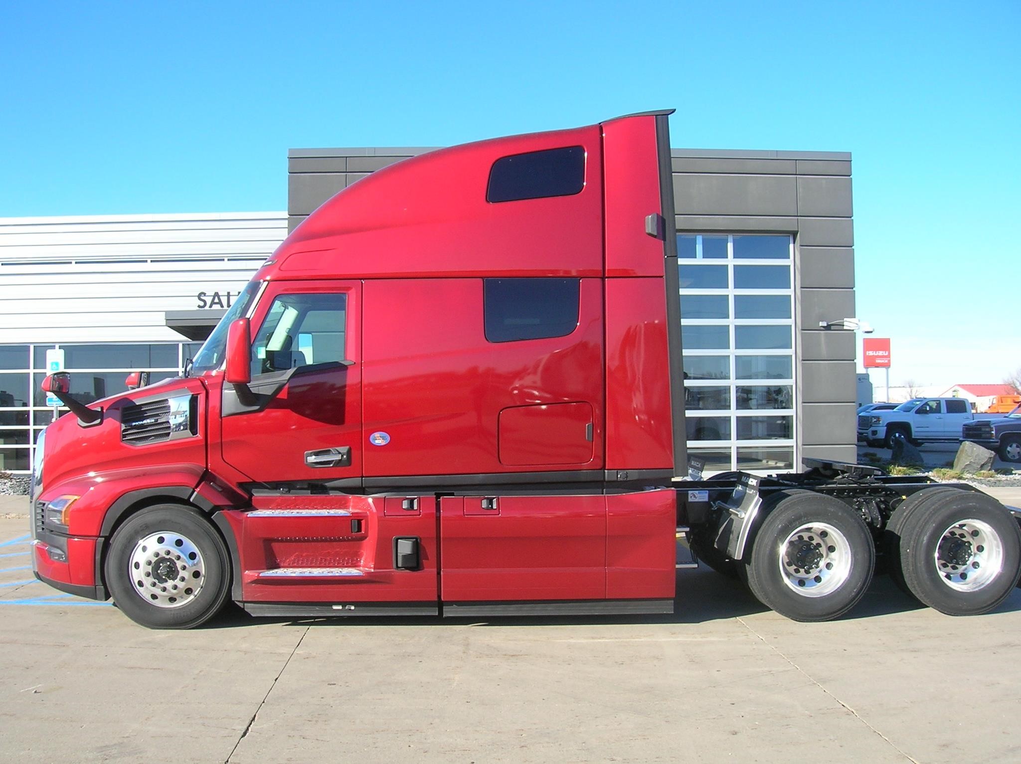 2026 MACK PIONEER 64T 10016956030 2026 MACK PIONEER 64T 10016956030