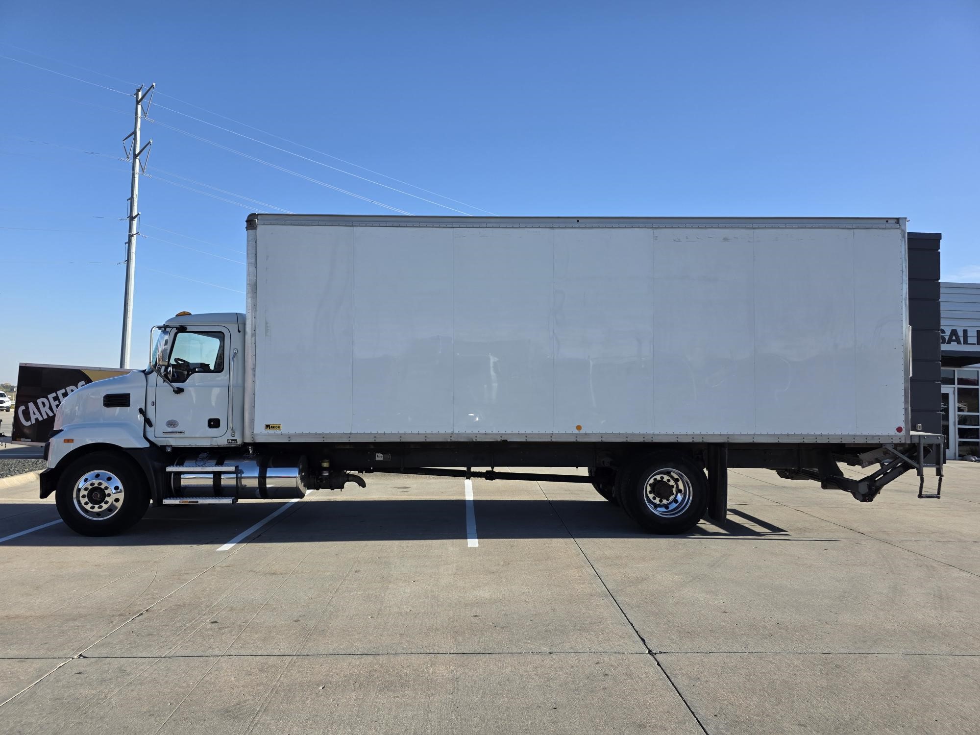 2022 MACK MD6 10018079502 2022 MACK MD6 10018079502