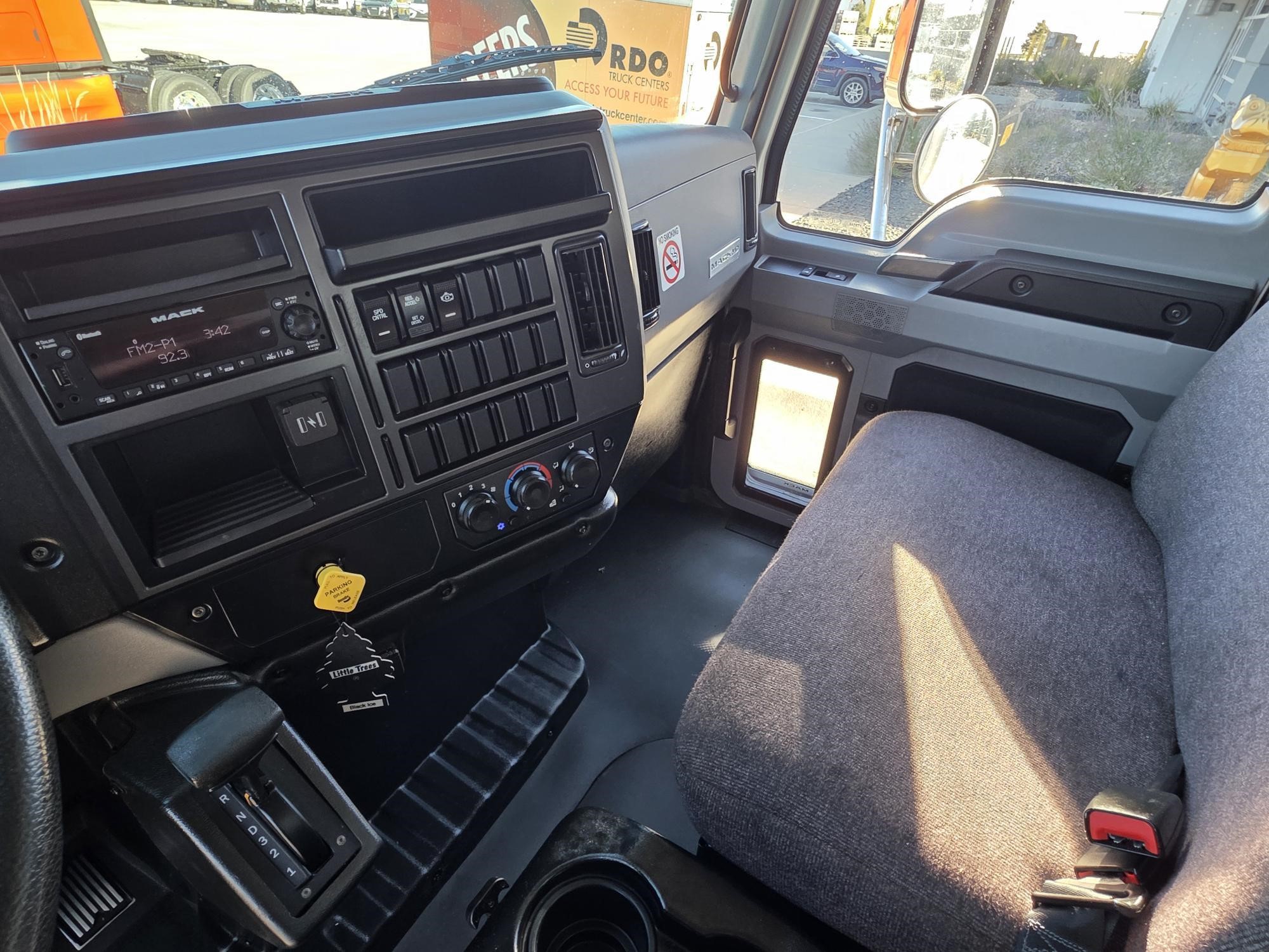 2022 MACK MD6 10018079546 2022 MACK MD6 10018079546