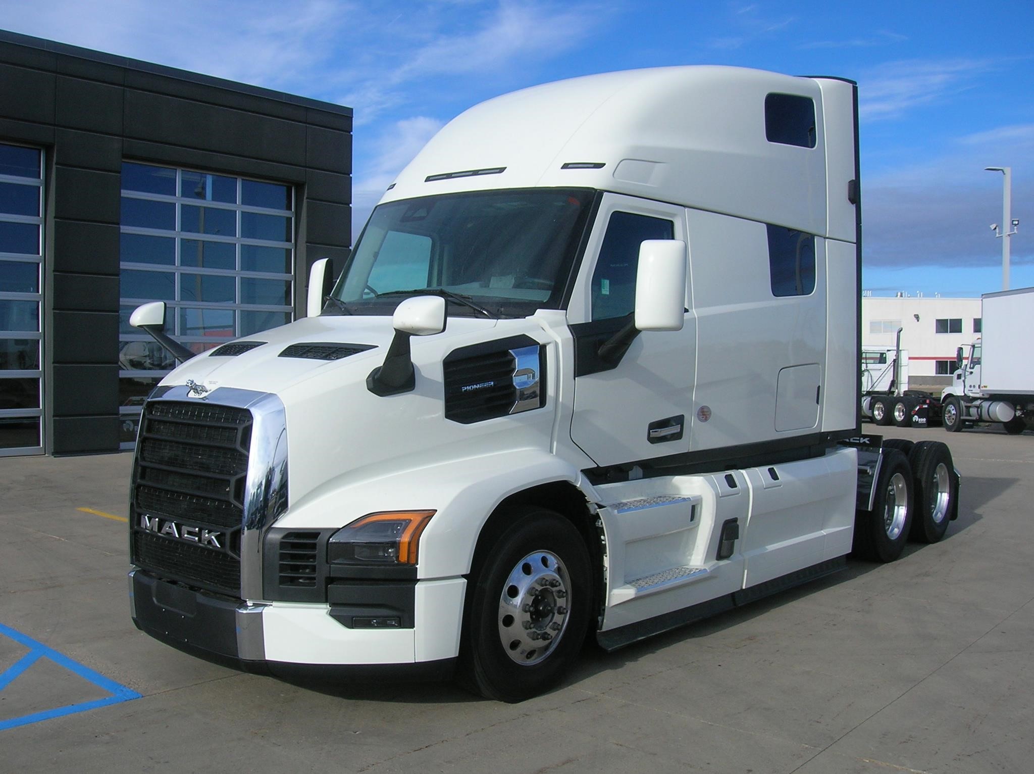 2026 MACK PIONEER 64T - image 1 of 6