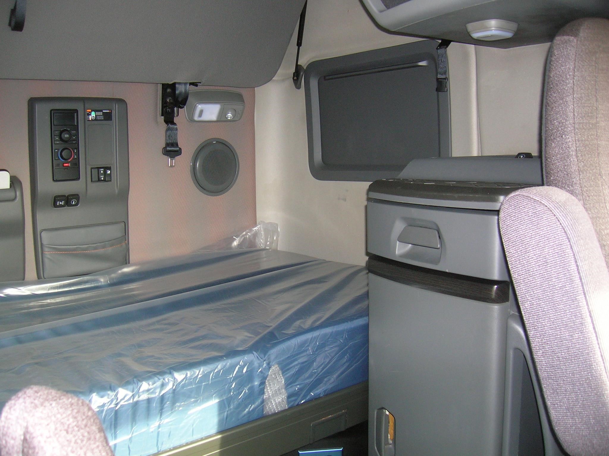 2019 VOLVO VNL64T740 10020872850 2019 VOLVO VNL64T740 10020872850