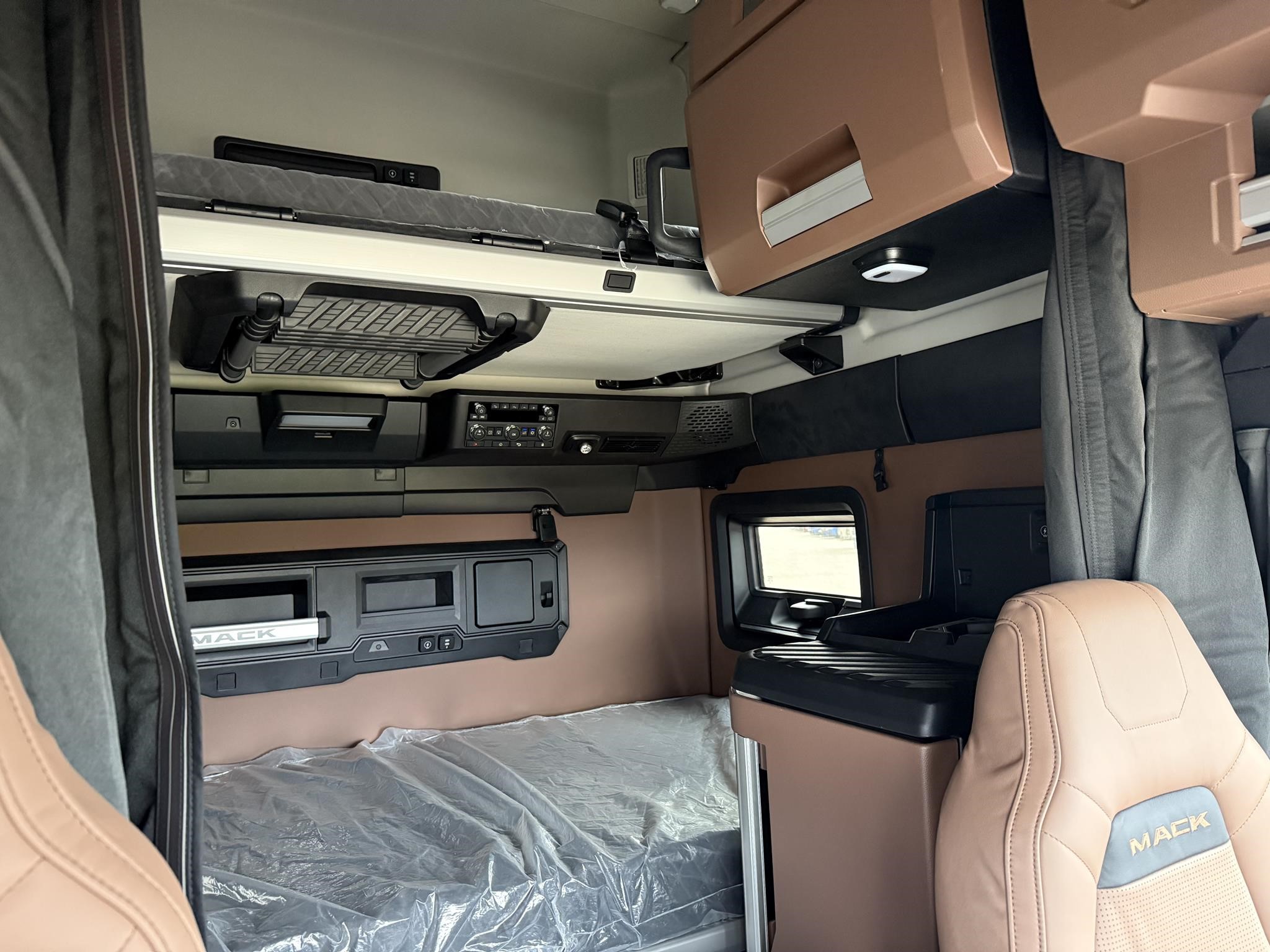 2026 MACK PIONEER 64T 10022728197 2026 MACK PIONEER 64T 10022728197