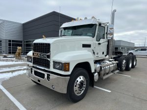2026 MACK PINNACLE 84T 10023953068