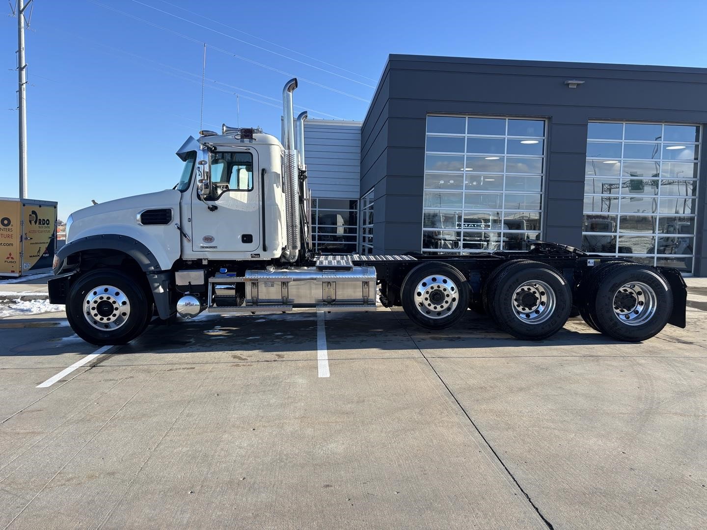 2026 MACK GRANITE 84FT 2026 MACK GRANITE 84FT - image 2 of 6