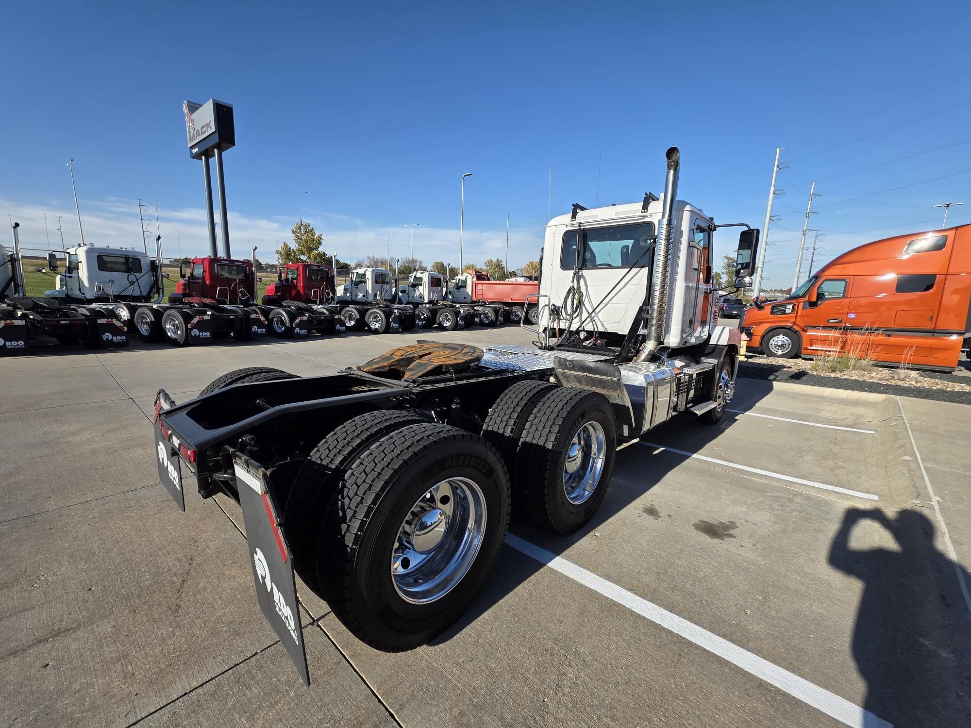 2023 MACK ANTHEM 64T 10024542365 2023 MACK ANTHEM 64T 10024542365