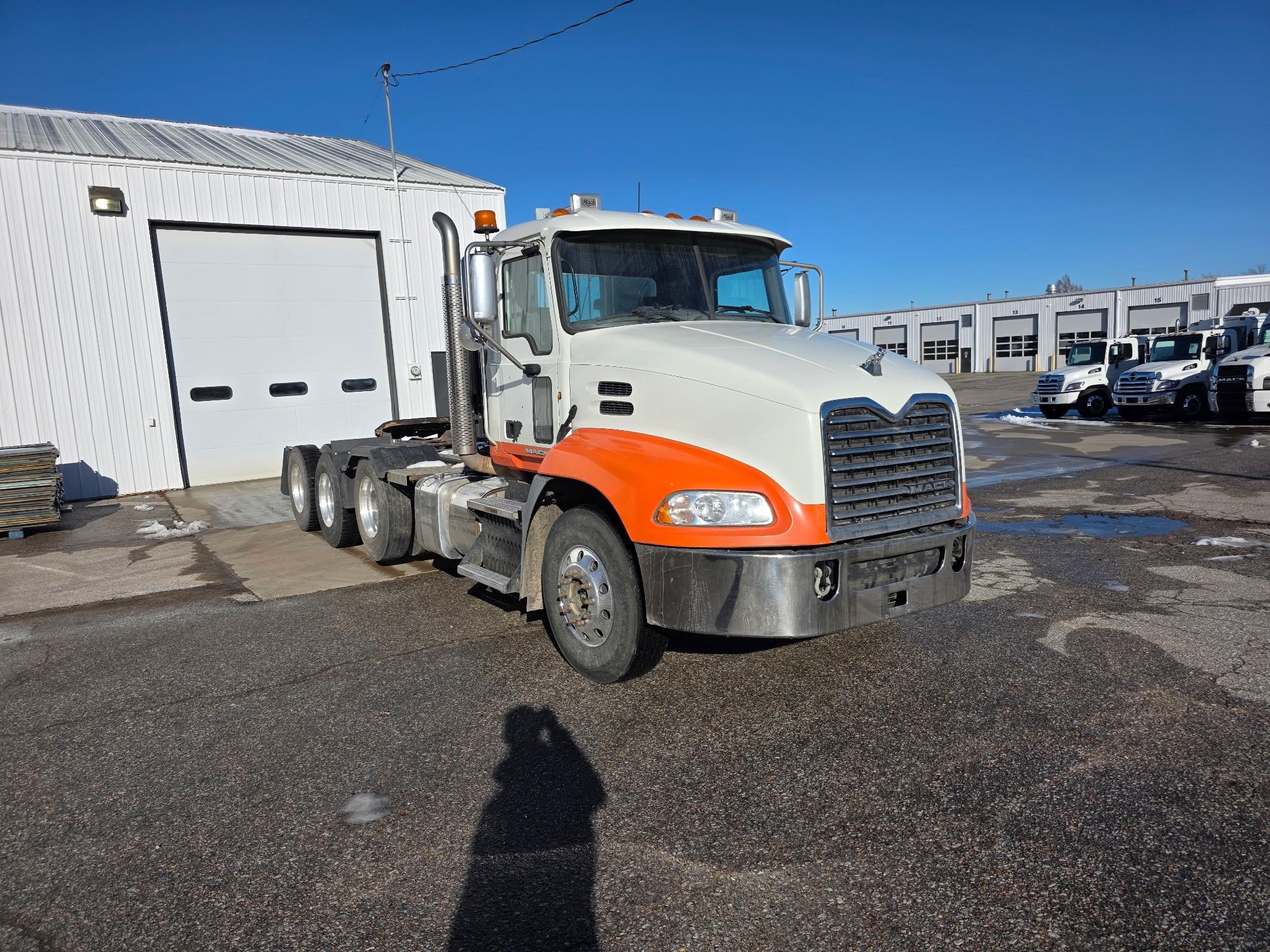 2013 MACK PINNACLE CXU613 10024732199 2013 MACK PINNACLE CXU613 10024732199
