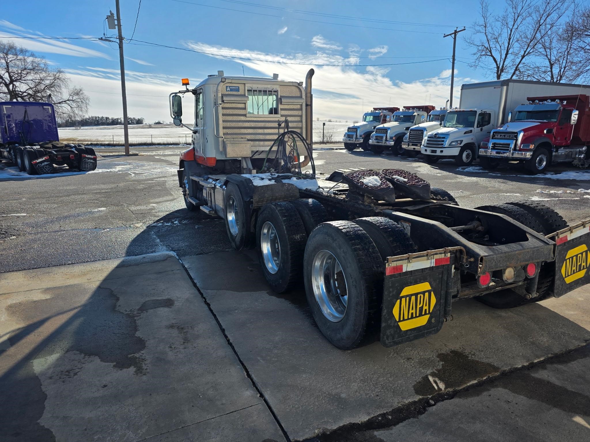 2013 MACK PINNACLE CXU613 10024732206 2013 MACK PINNACLE CXU613 10024732206