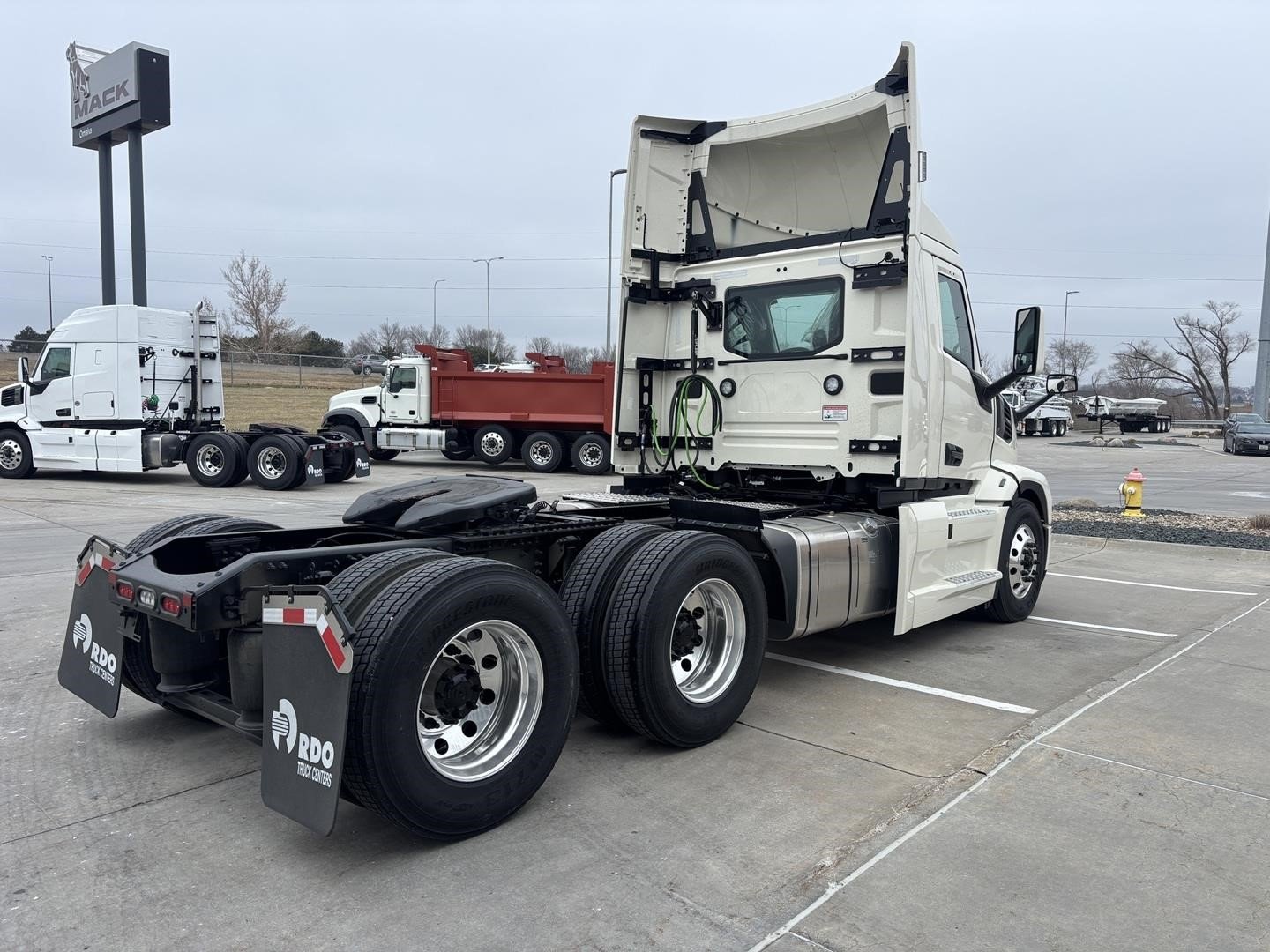 2026 MACK PIONEER 64T 2026 MACK PIONEER 64T - image 5 of 6