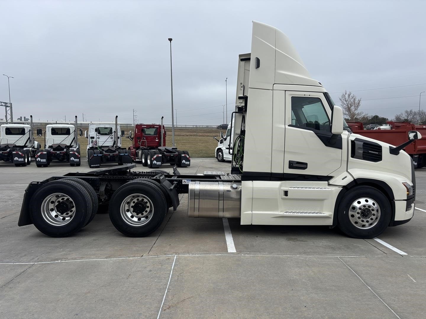 2026 MACK PIONEER 64T 2026 MACK PIONEER 64T - image 6 of 6