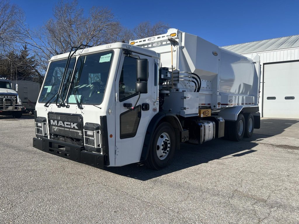 2026 MACK LR64R - RDO Truck Centers