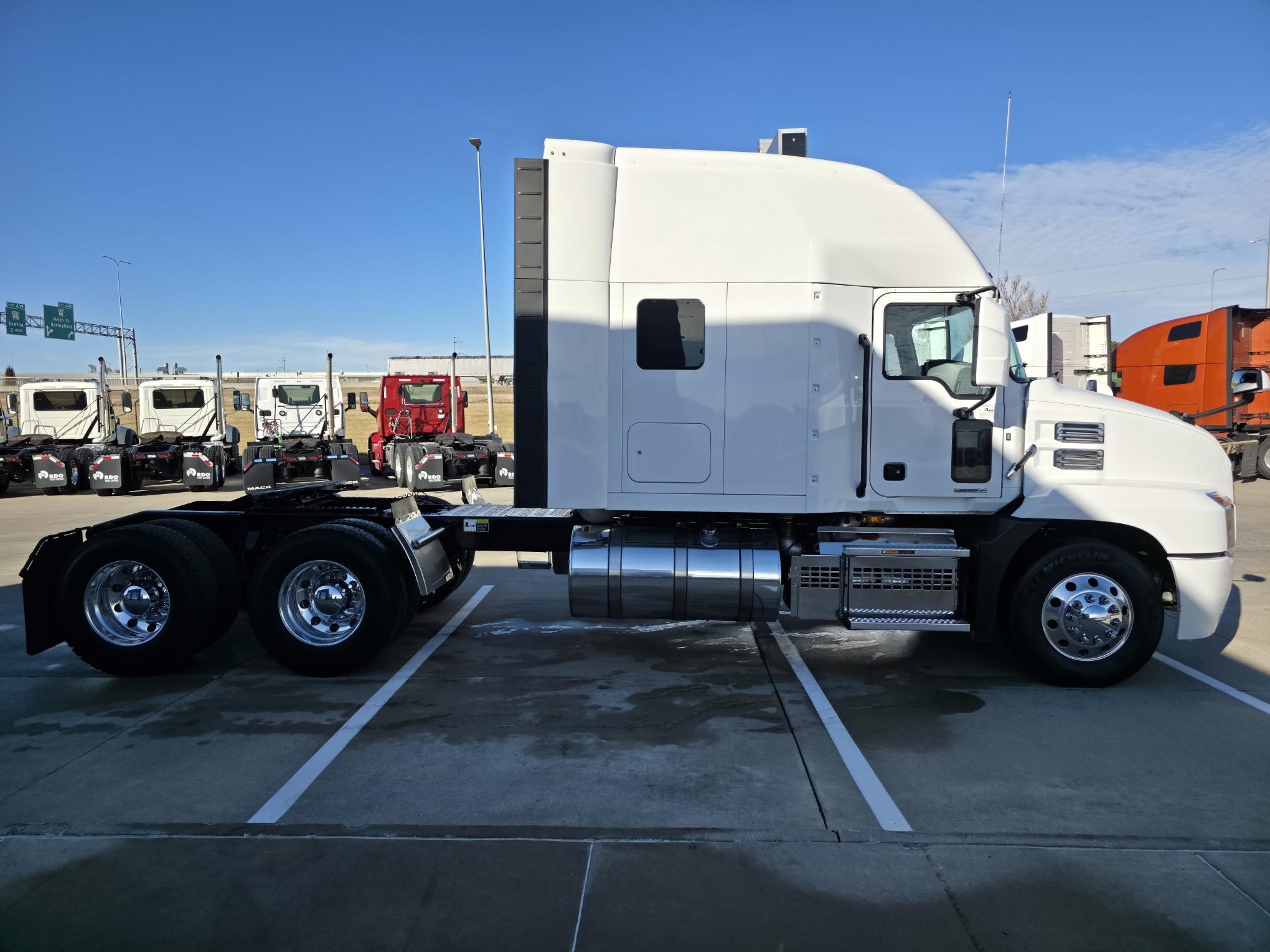 2024 MACK ANTHEM 64T 2024 MACK ANTHEM 64T - image 6 of 6
