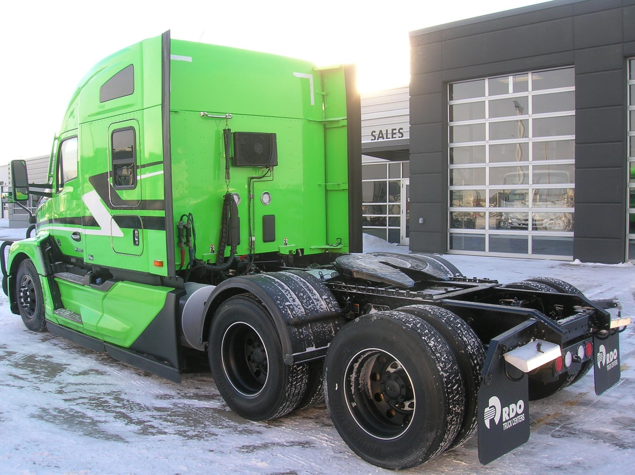 2022 KENWORTH T680 11001311498 2022 KENWORTH T680 11001311498