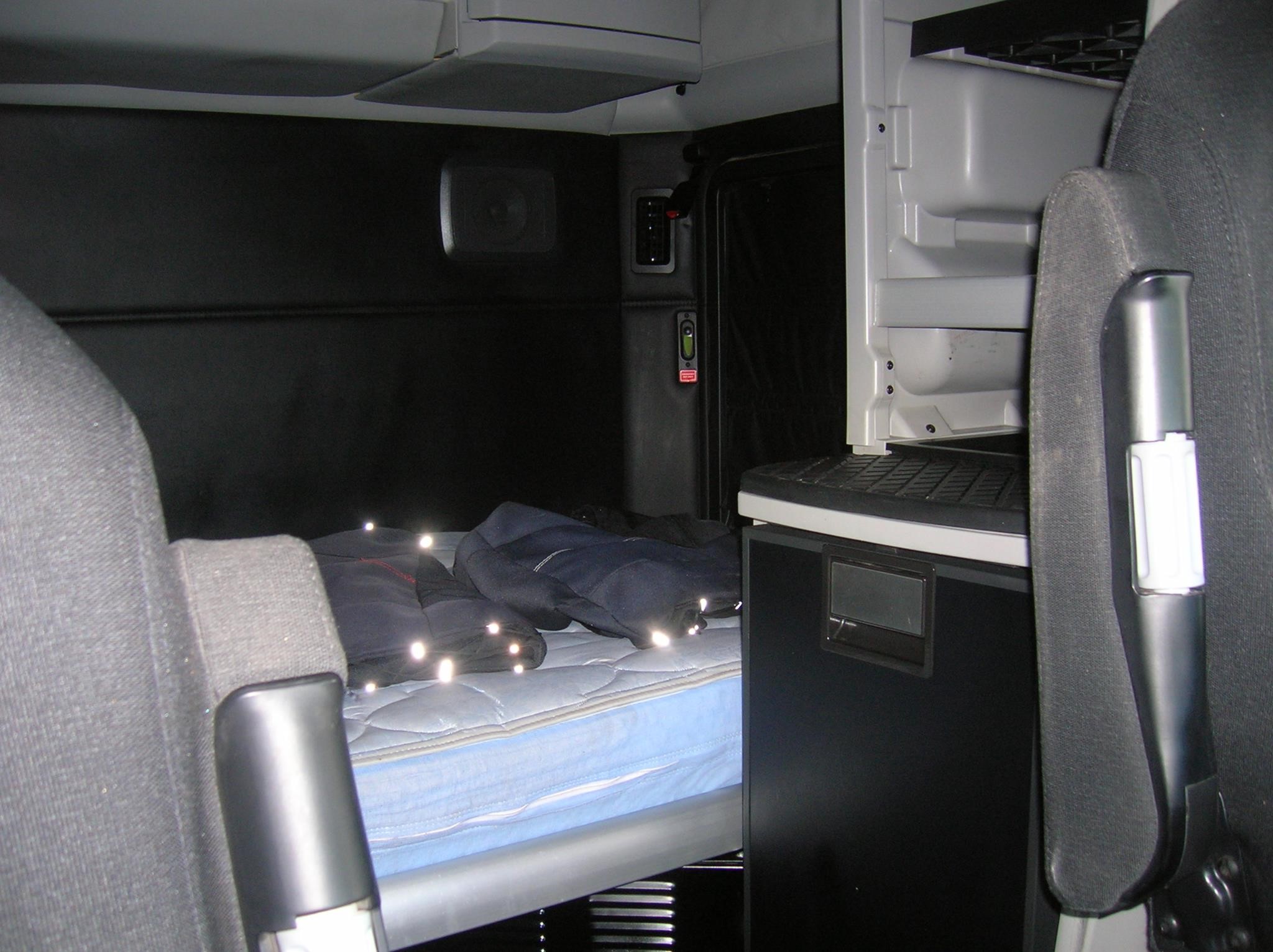 2022 KENWORTH T680 11001311512 2022 KENWORTH T680 11001311512