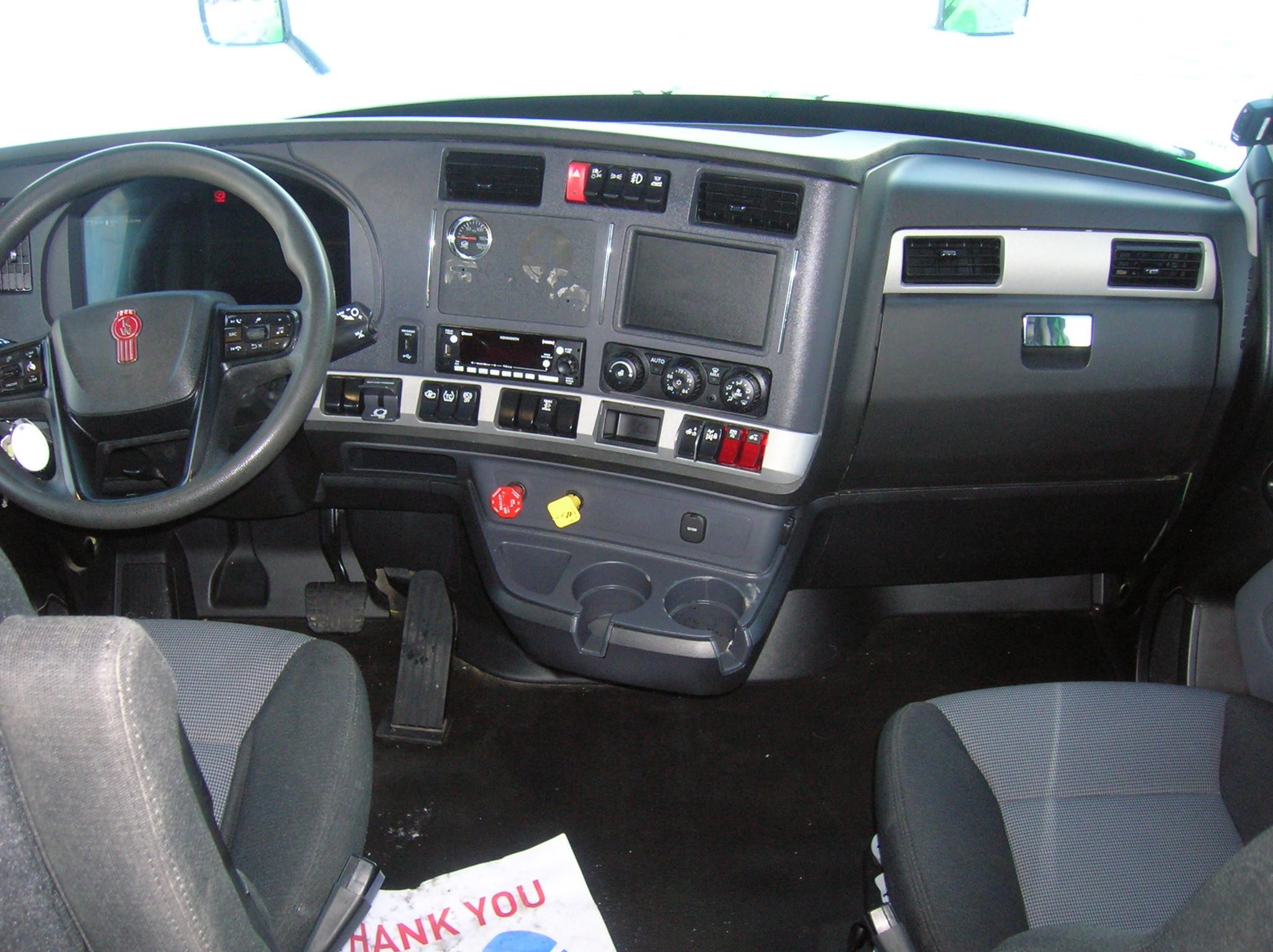 2022 KENWORTH T680 11001311515 2022 KENWORTH T680 11001311515