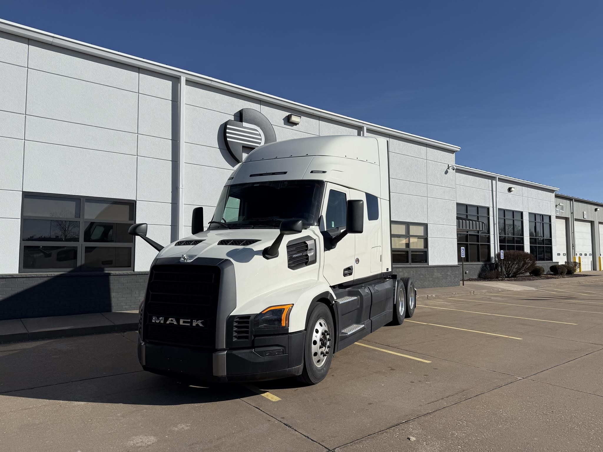 2026 MACK PIONEER 64T 2026 MACK PIONEER 64T - image 1 of 6