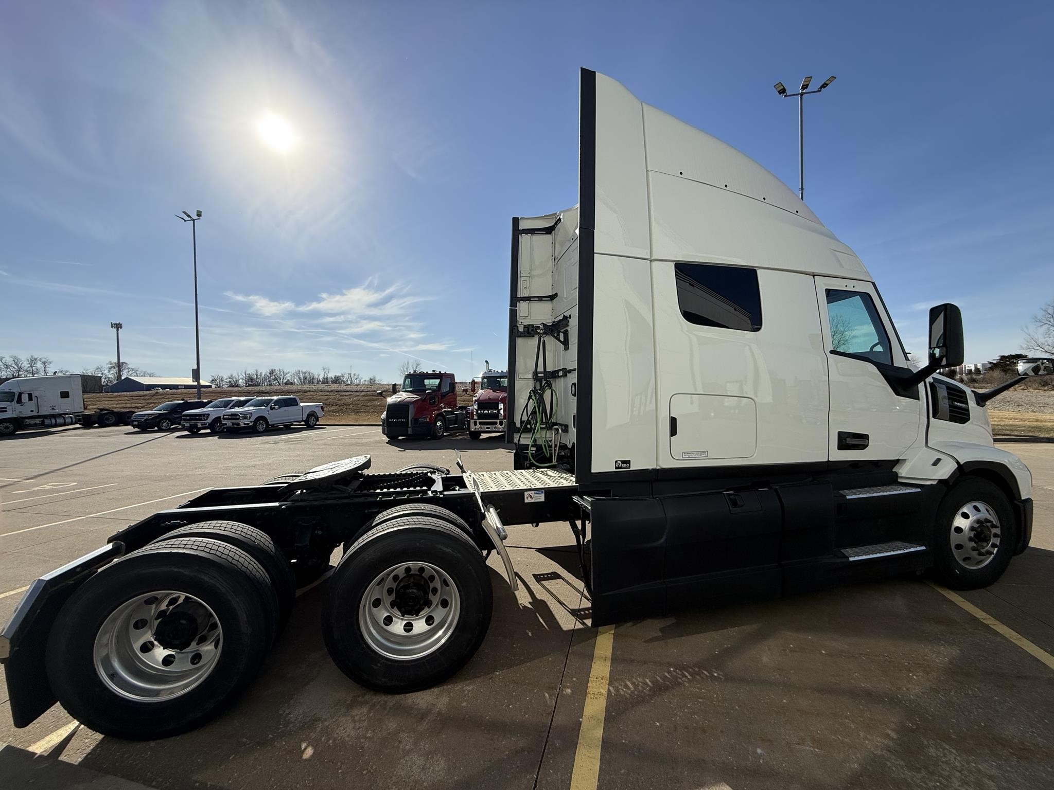2026 MACK PIONEER 64T 2026 MACK PIONEER 64T - image 5 of 6