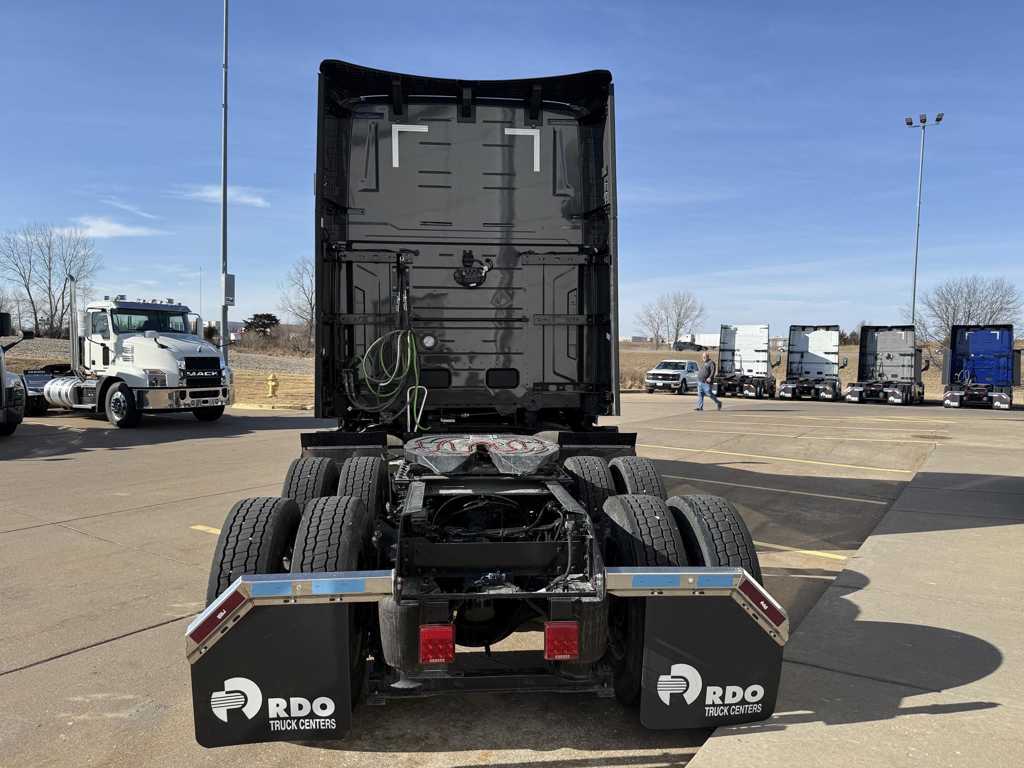 2026 MACK PIONEER 64T 2026 MACK PIONEER 64T - image 5 of 6