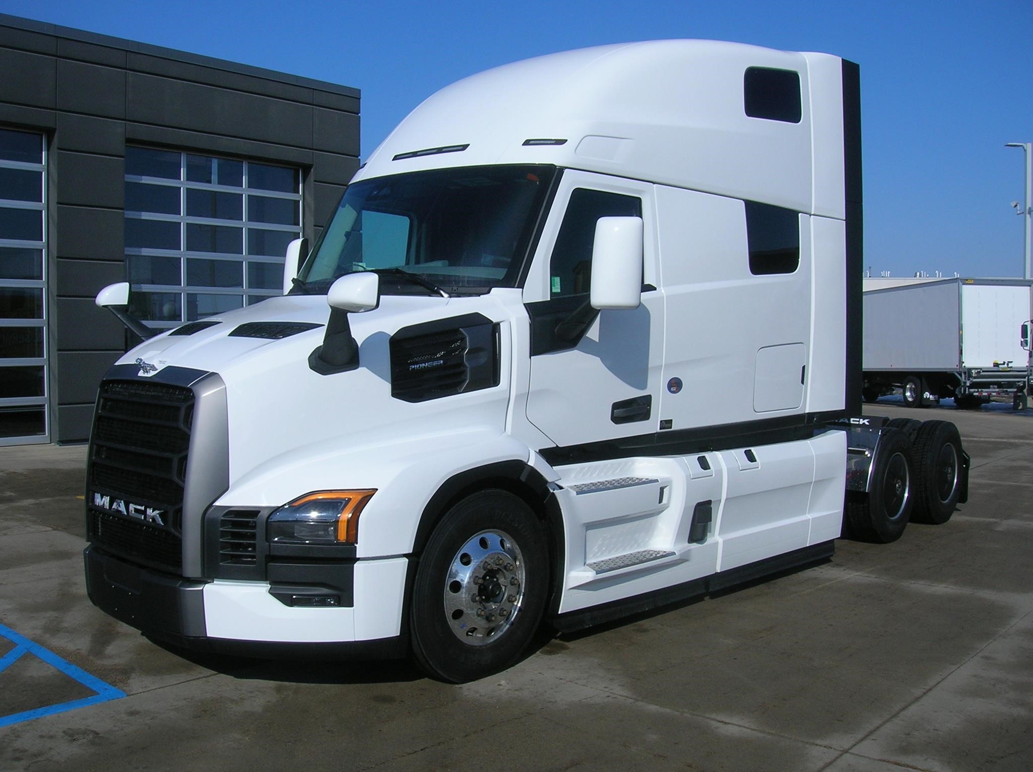 2026 MACK PIONEER 64T 2026 MACK PIONEER 64T - image 1 of 6