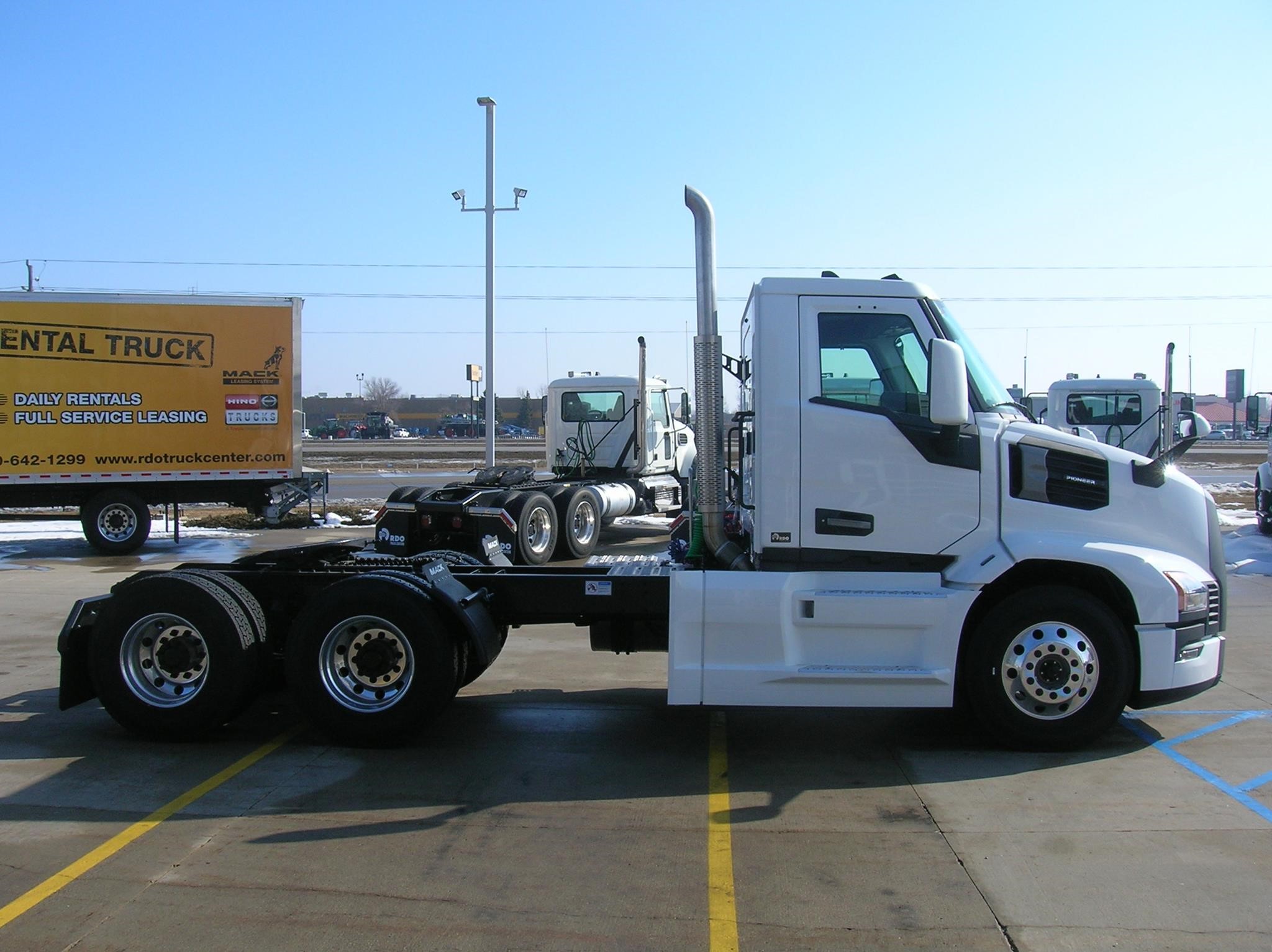 2026 MACK PIONEER 64T 2026 MACK PIONEER 64T - image 4 of 6