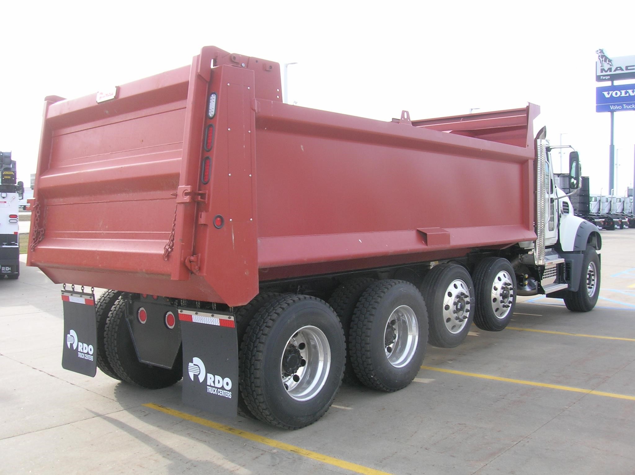 2027 MACK GRANITE 104FR 2027 MACK GRANITE 104FR - image 5 of 6