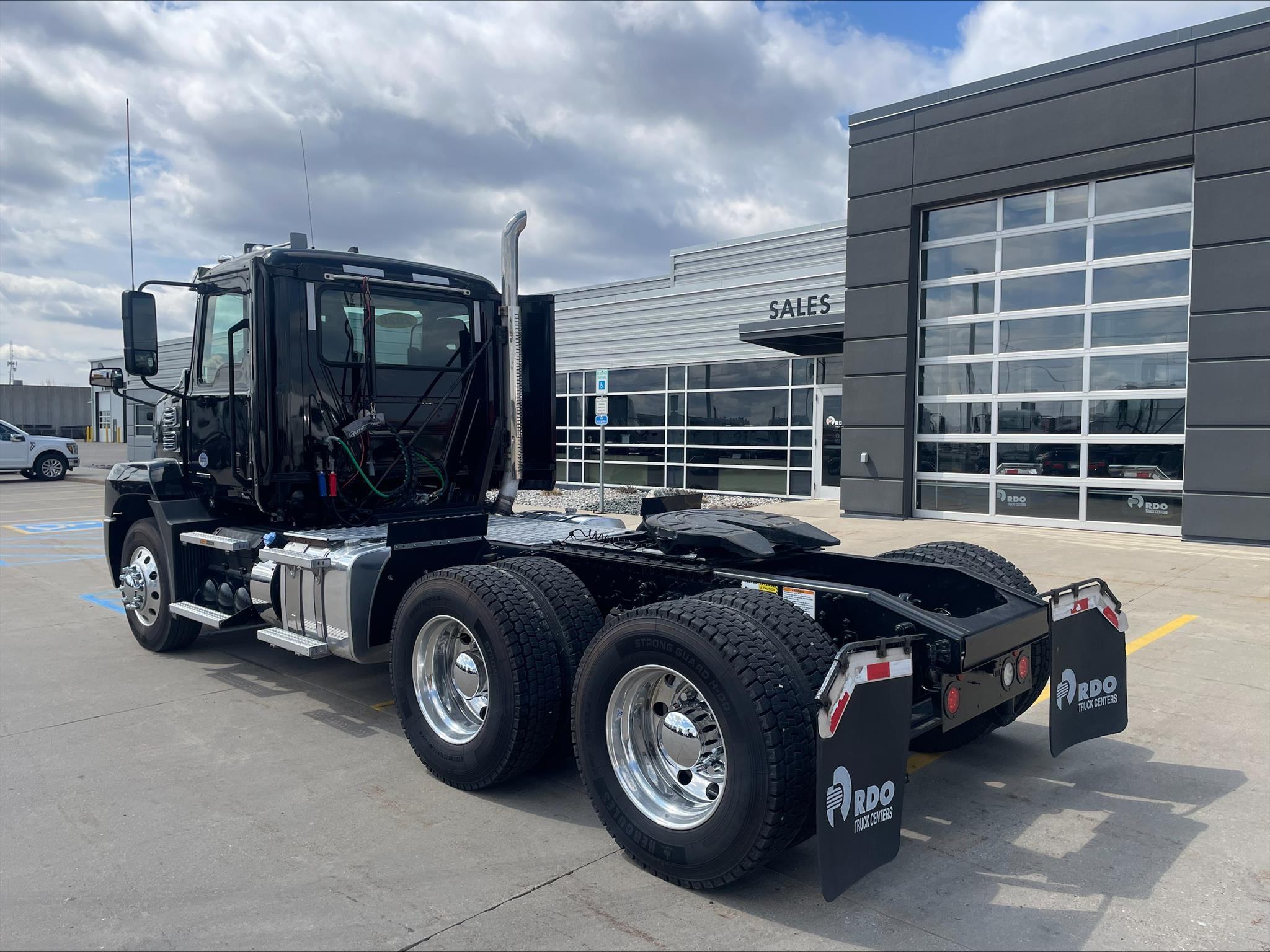 2020 MACK ANTHEM 64T - image 3 of 6