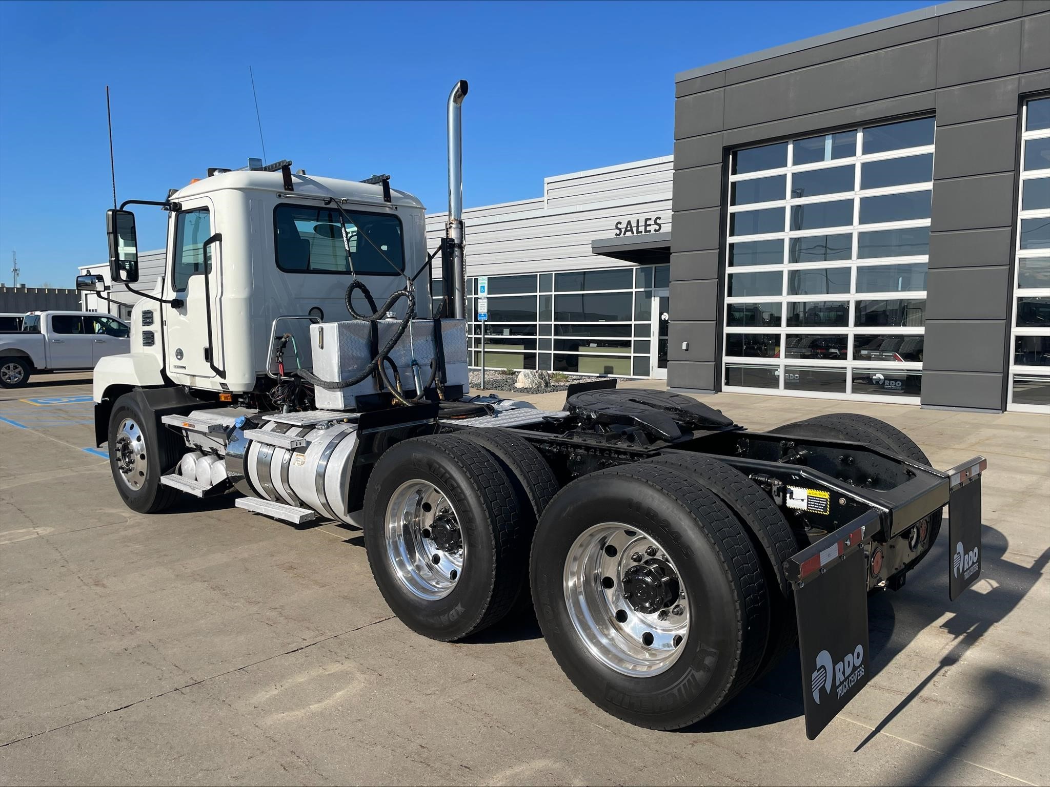 2021 MACK ANTHEM 64T 2021 MACK ANTHEM 64T - image 3 of 6