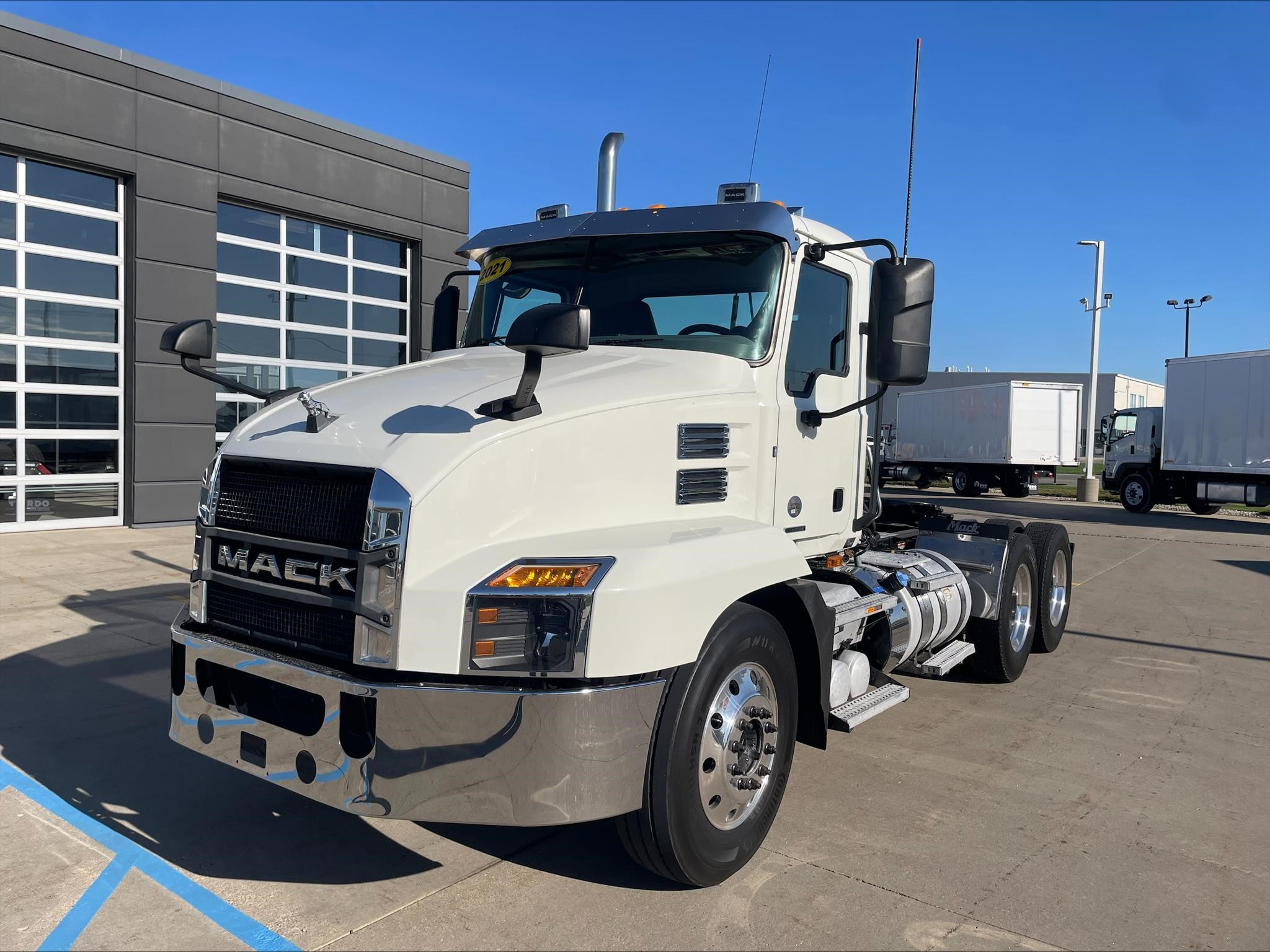 2021 MACK ANTHEM 64T 2021 MACK ANTHEM 64T - image 1 of 6