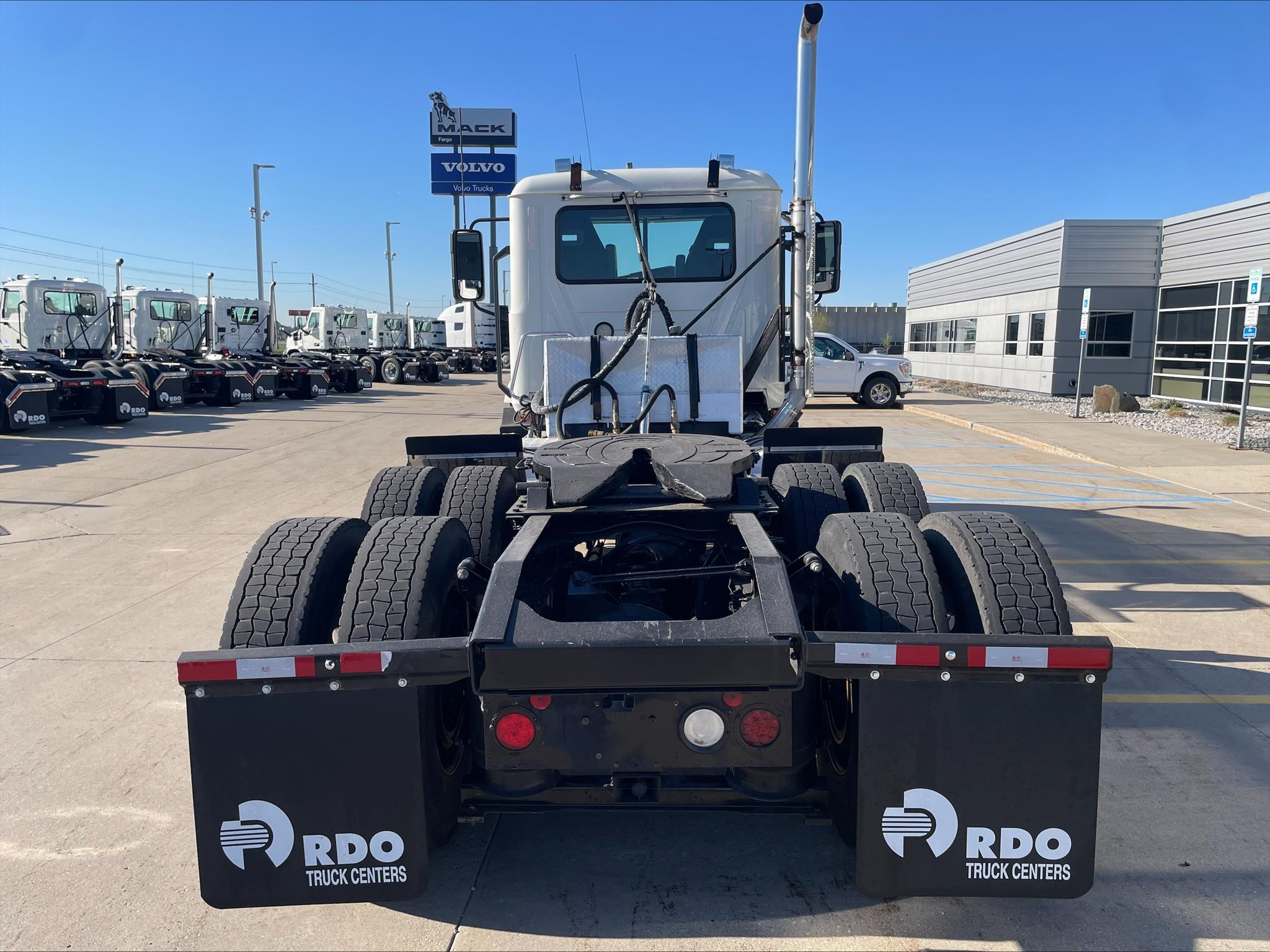 2021 MACK ANTHEM 64T 2021 MACK ANTHEM 64T - image 4 of 6