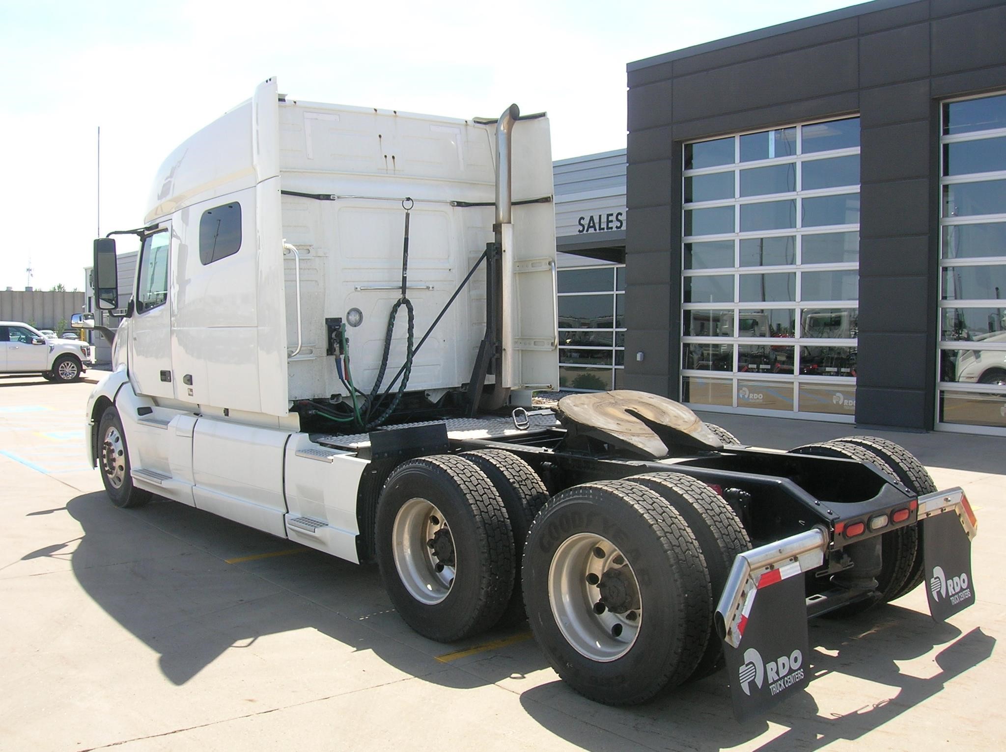 2020 VOLVO VNL64T740 11025639987 2020 VOLVO VNL64T740 11025639987