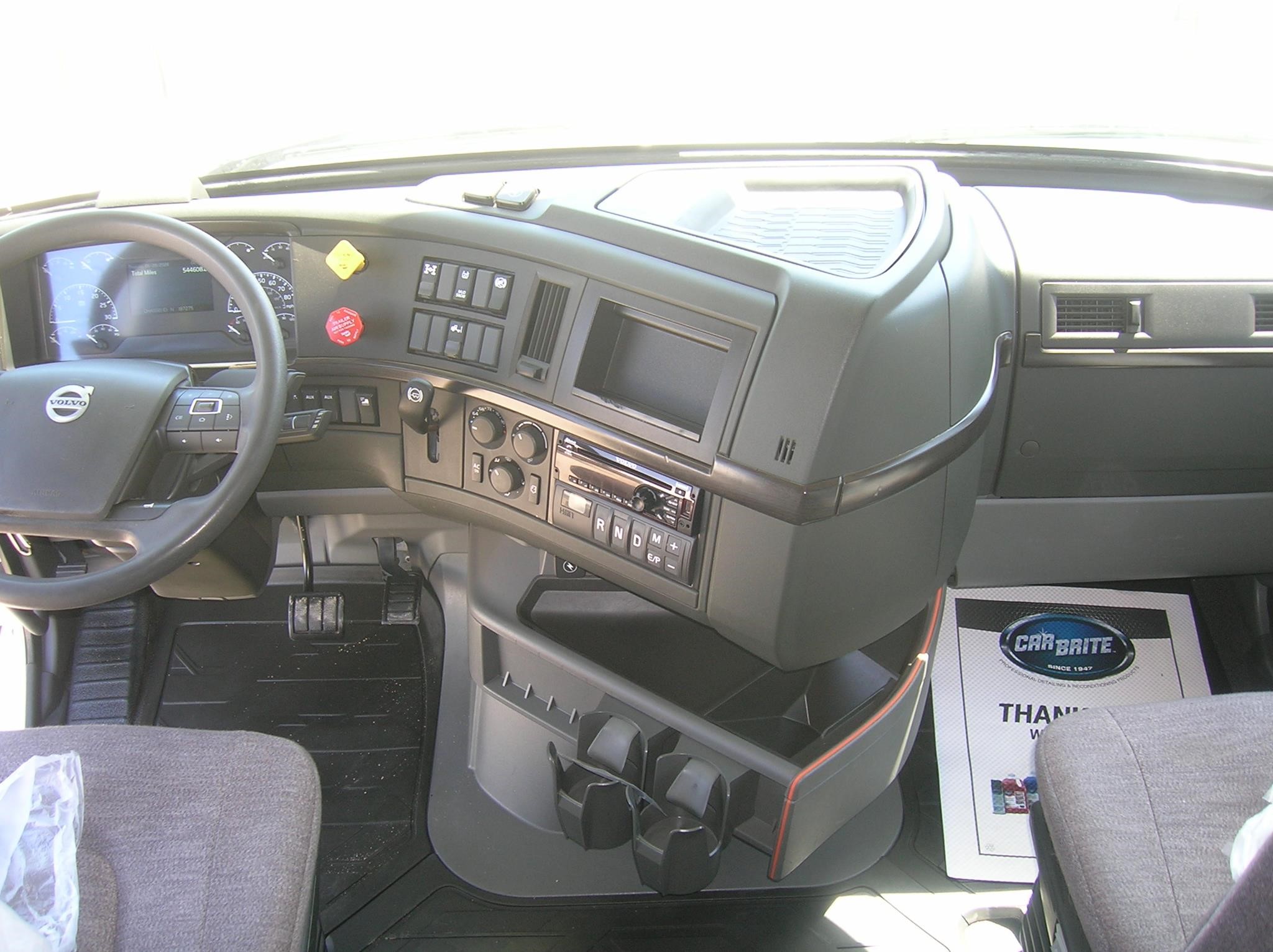 2020 VOLVO VNL64T740 11025639994 2020 VOLVO VNL64T740 11025639994