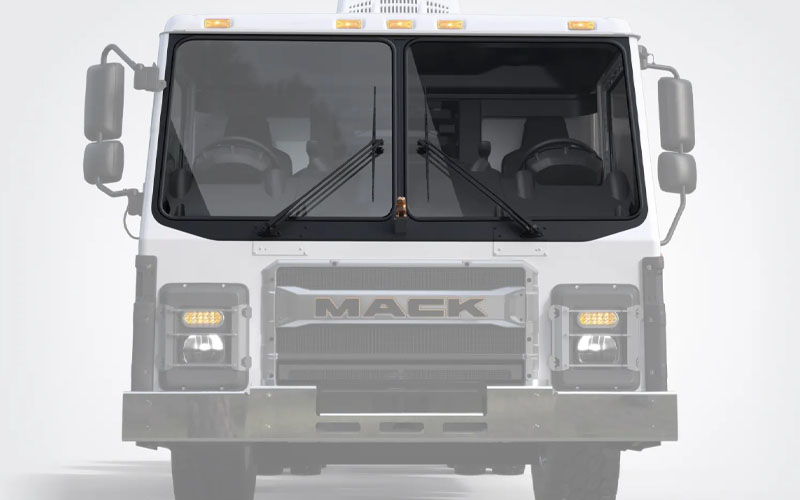 Mack LR Electric Mack LR Electric - image 3 of 5