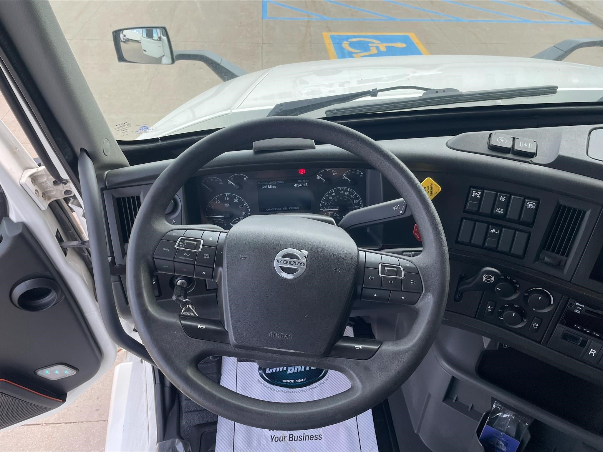 2021 VOLVO VNL64T740 11026174335 2021 VOLVO VNL64T740 11026174335