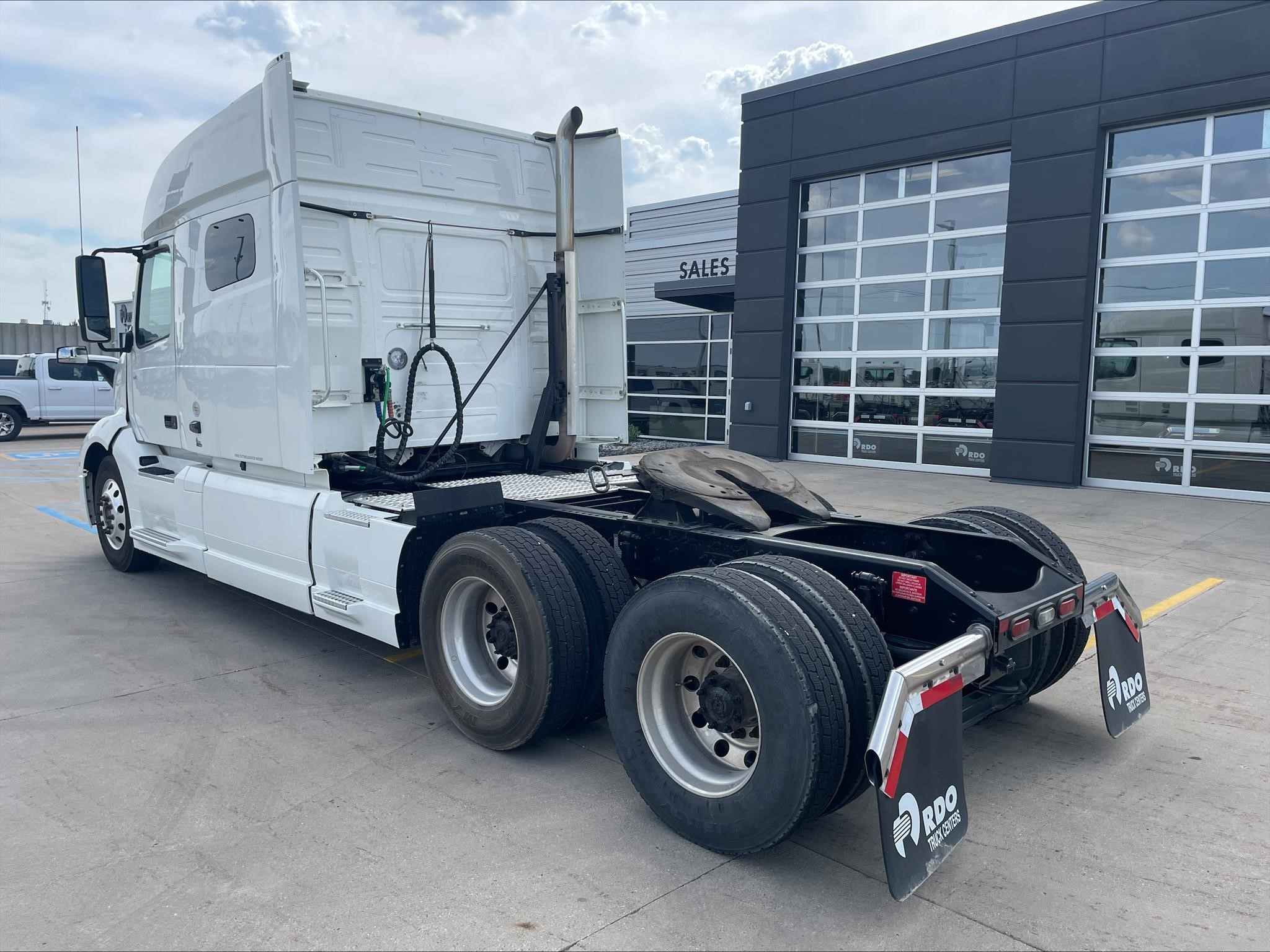 2021 VOLVO VNL64T740 11026174372 2021 VOLVO VNL64T740 11026174372