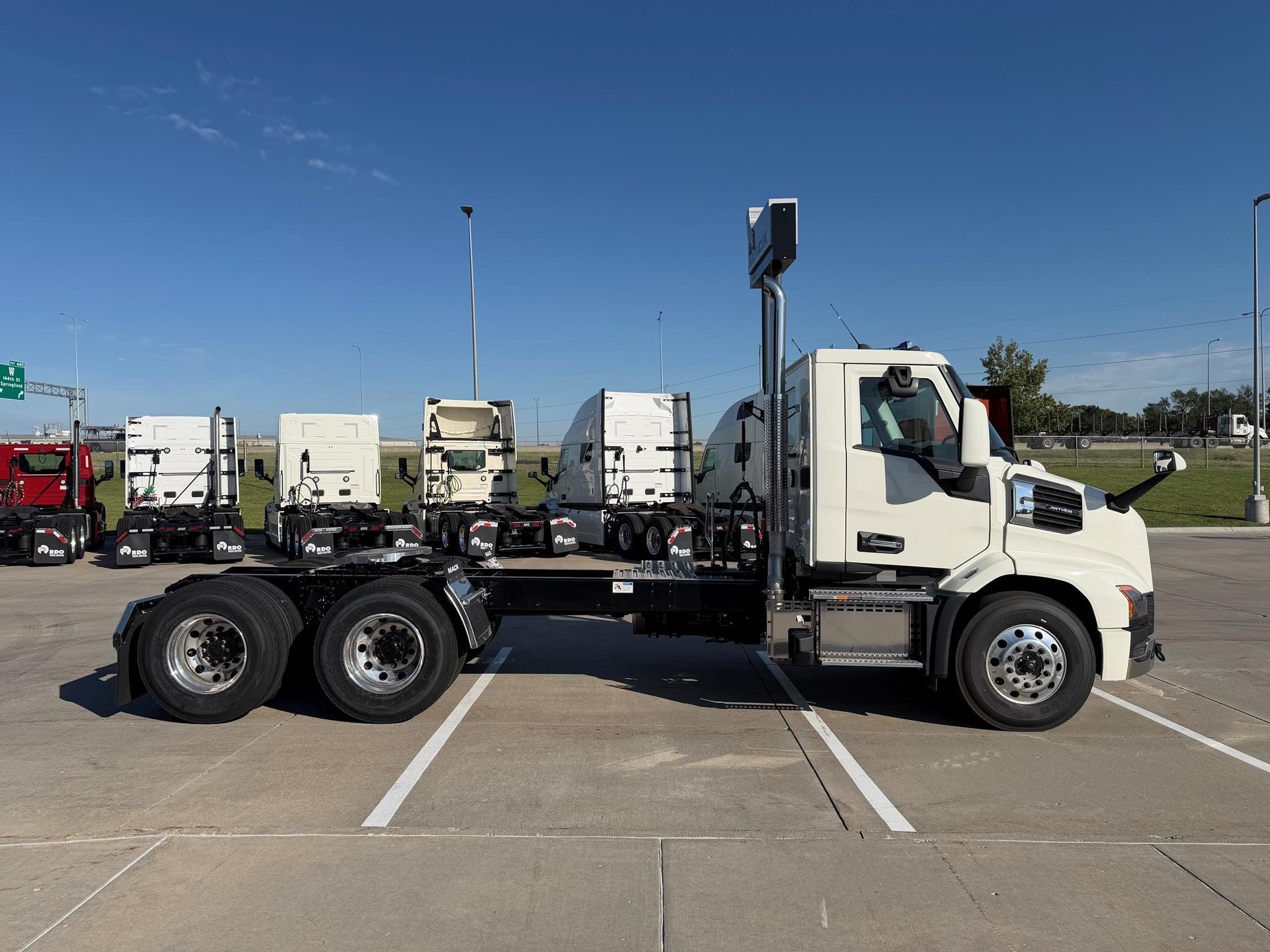 2026 MACK ANTHEM 64T 2026 MACK ANTHEM 64T - image 6 of 6