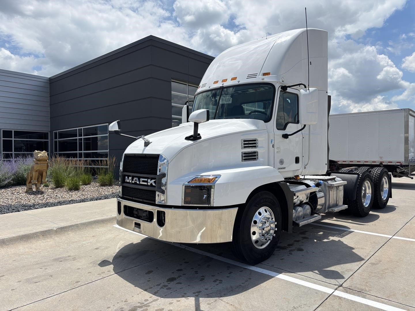 2020 MACK ANTHEM 64T 2020 MACK ANTHEM 64T - image 1 of 6