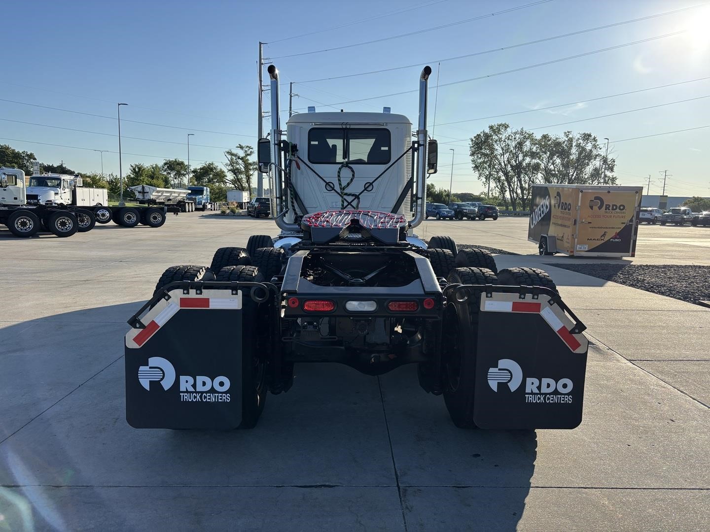 2027 MACK PINNACLE 84T 2027 MACK PINNACLE 84T - image 4 of 6