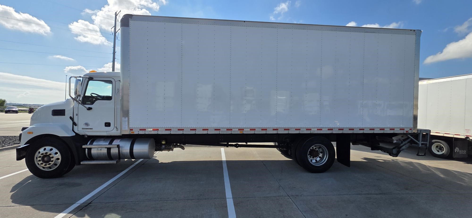 2021 MACK MD6 11031775345 2021 MACK MD6 11031775345
