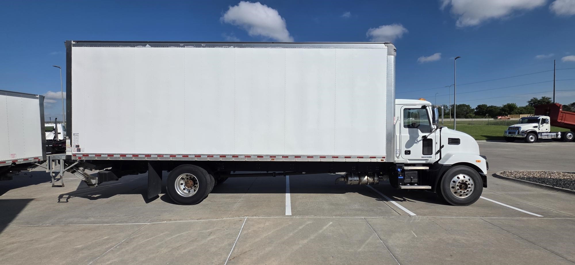 2021 MACK MD6 11031775371 2021 MACK MD6 11031775371