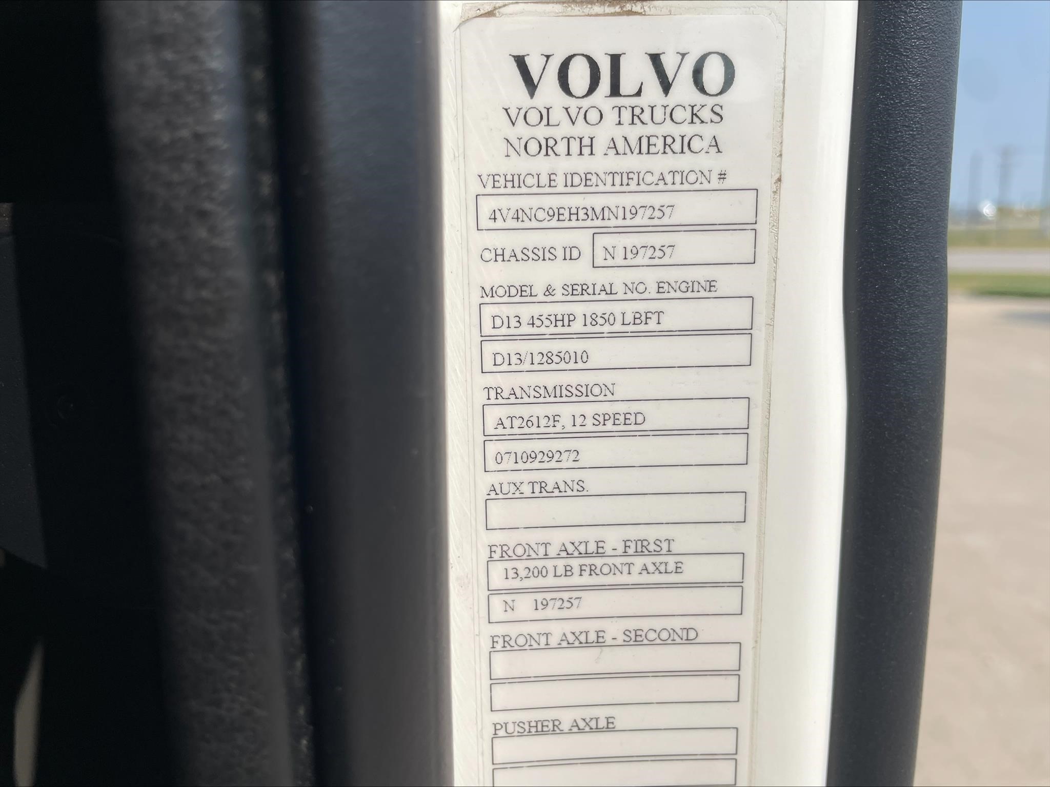 2021 VOLVO VNL64T740 11039139474 2021 VOLVO VNL64T740 11039139474