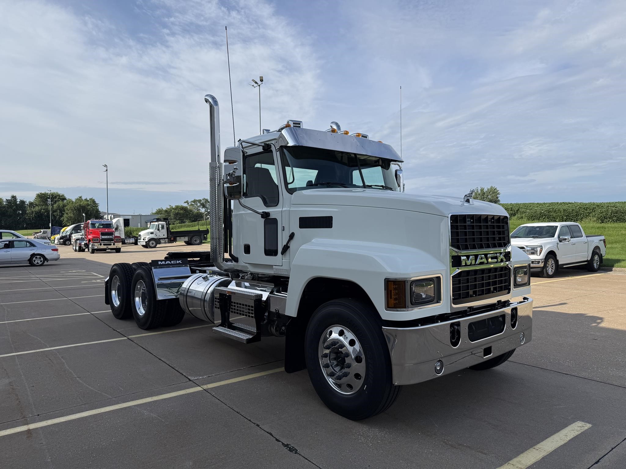2027 MACK PINNACLE 64T 2027 MACK PINNACLE 64T - image 6 of 6