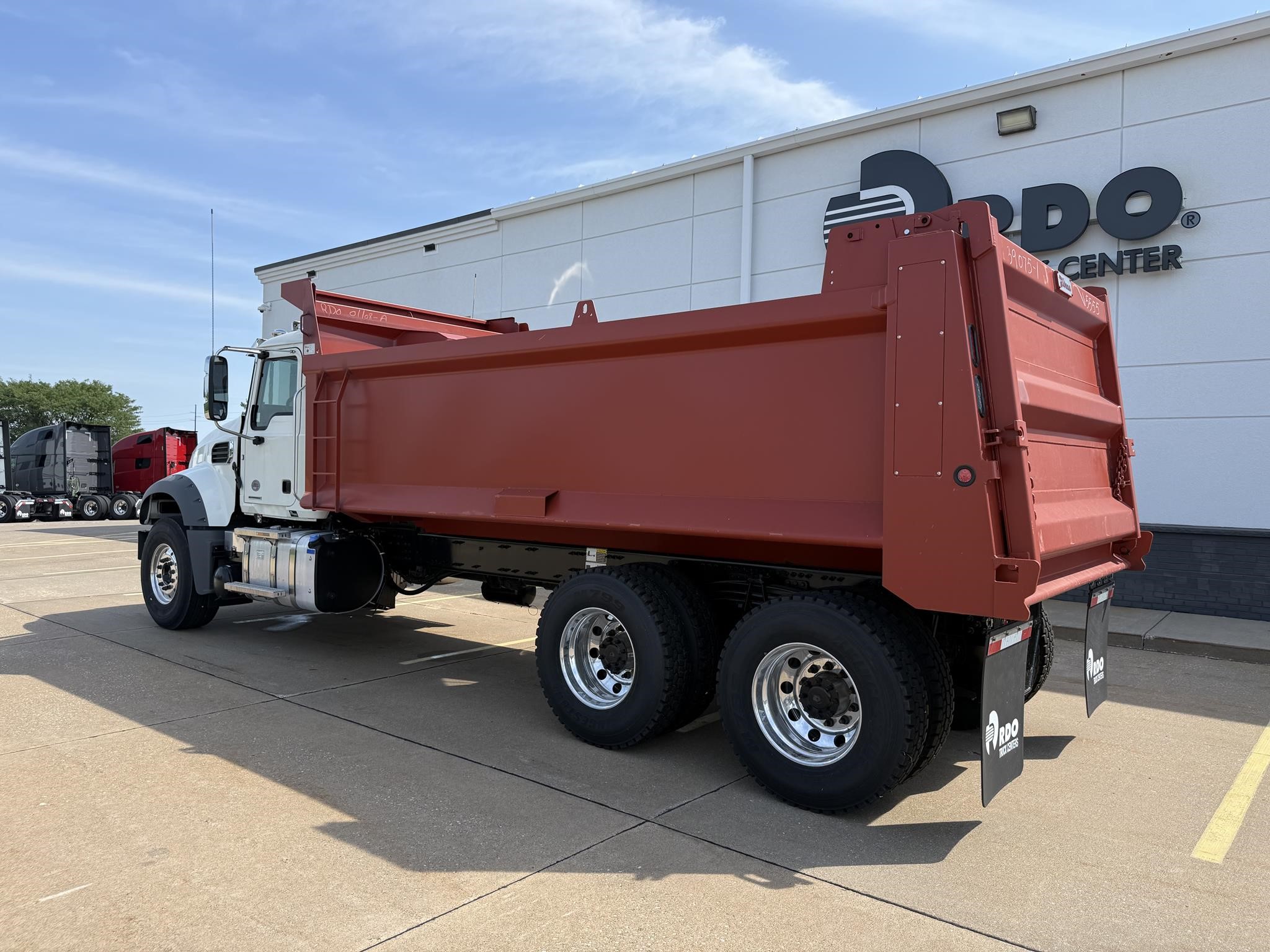 2027 MACK GRANITE 64FR 2027 MACK GRANITE 64FR - image 6 of 6