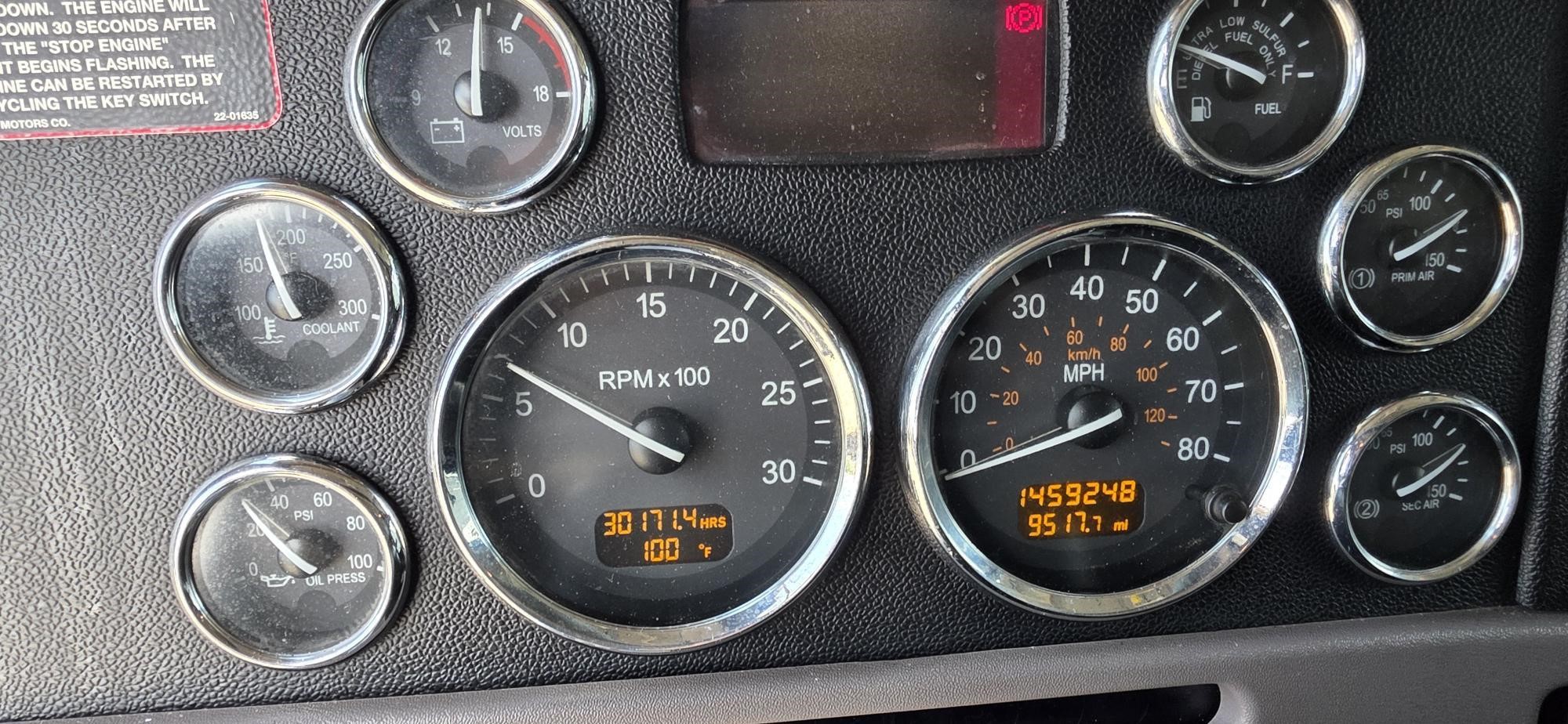 2013 PETERBILT 386 11044253304 2013 PETERBILT 386 11044253304