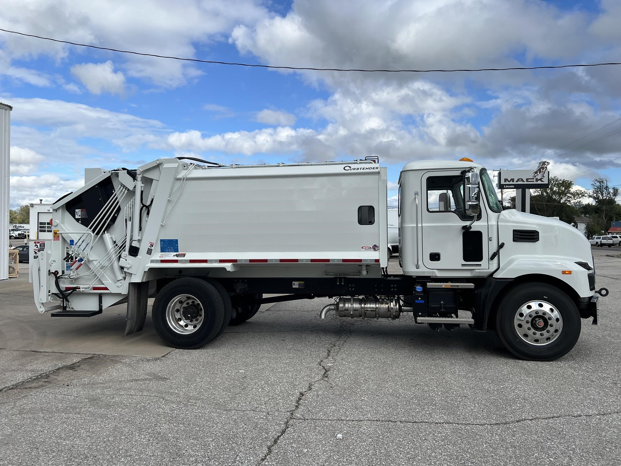 2026 MACK MD6 2026 MACK MD6 - image 6 of 6